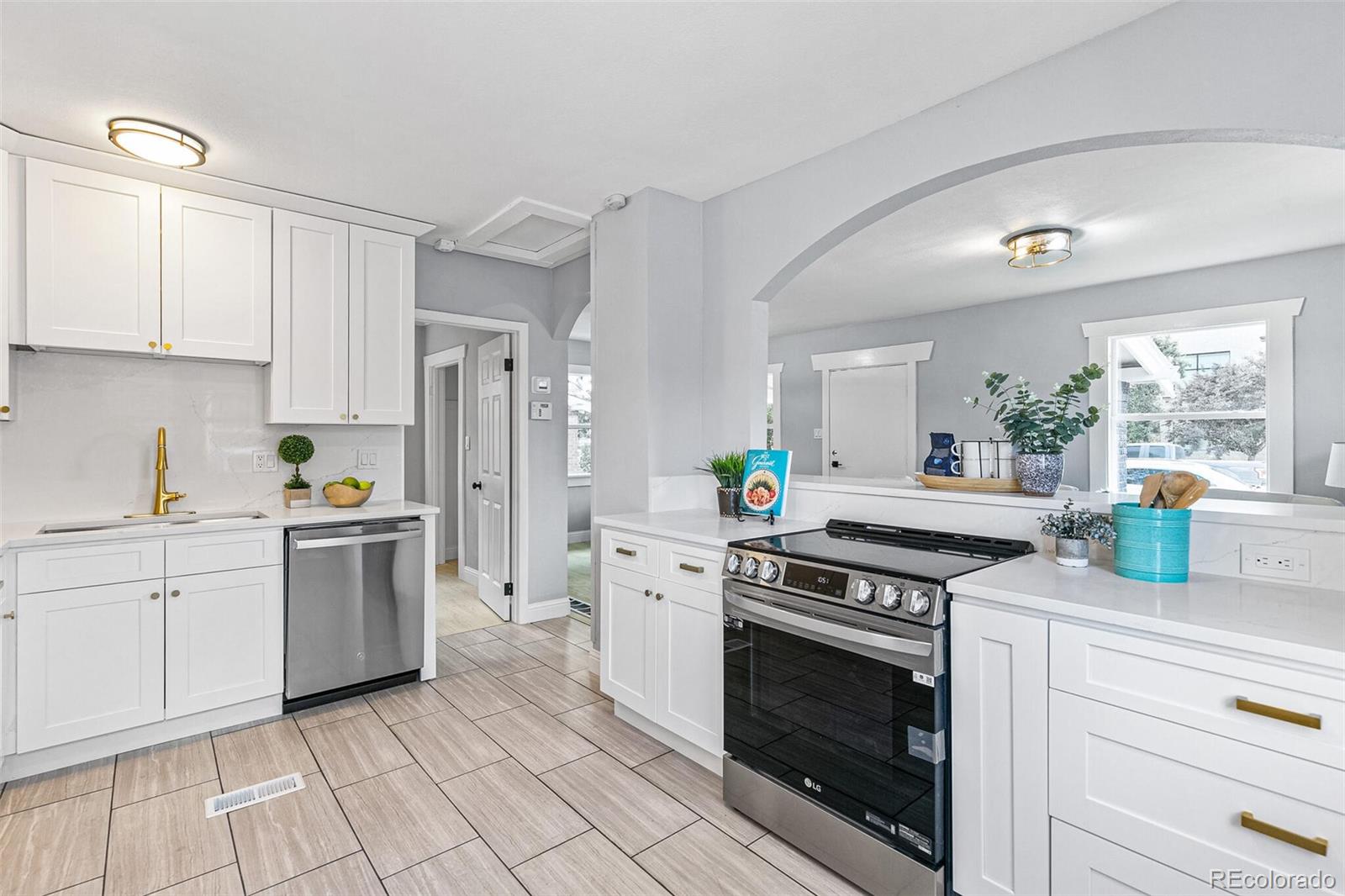 MLS Image #13 for 4424  decatur street,denver, Colorado