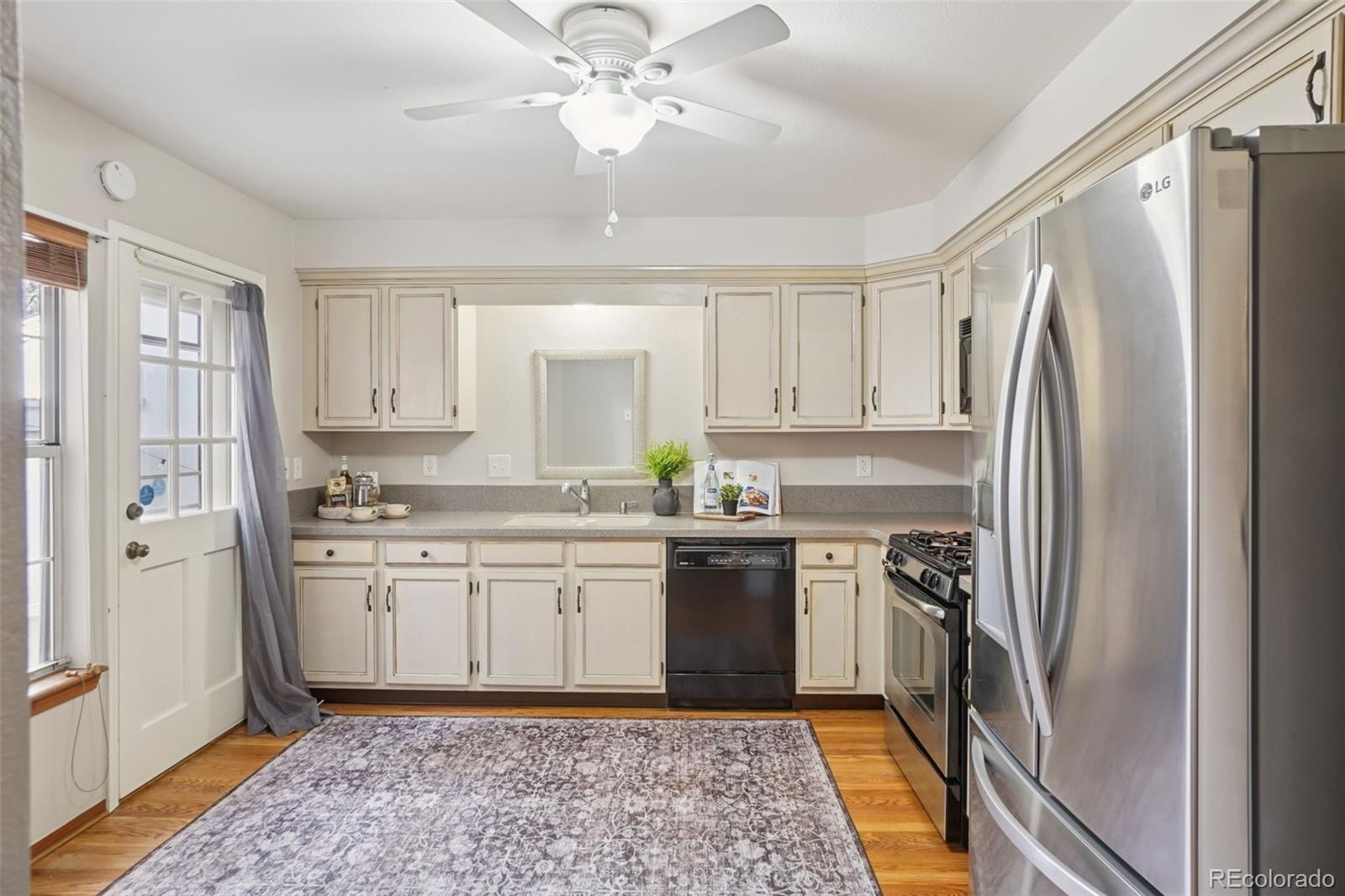MLS Image #12 for 2995 w long court,littleton, Colorado