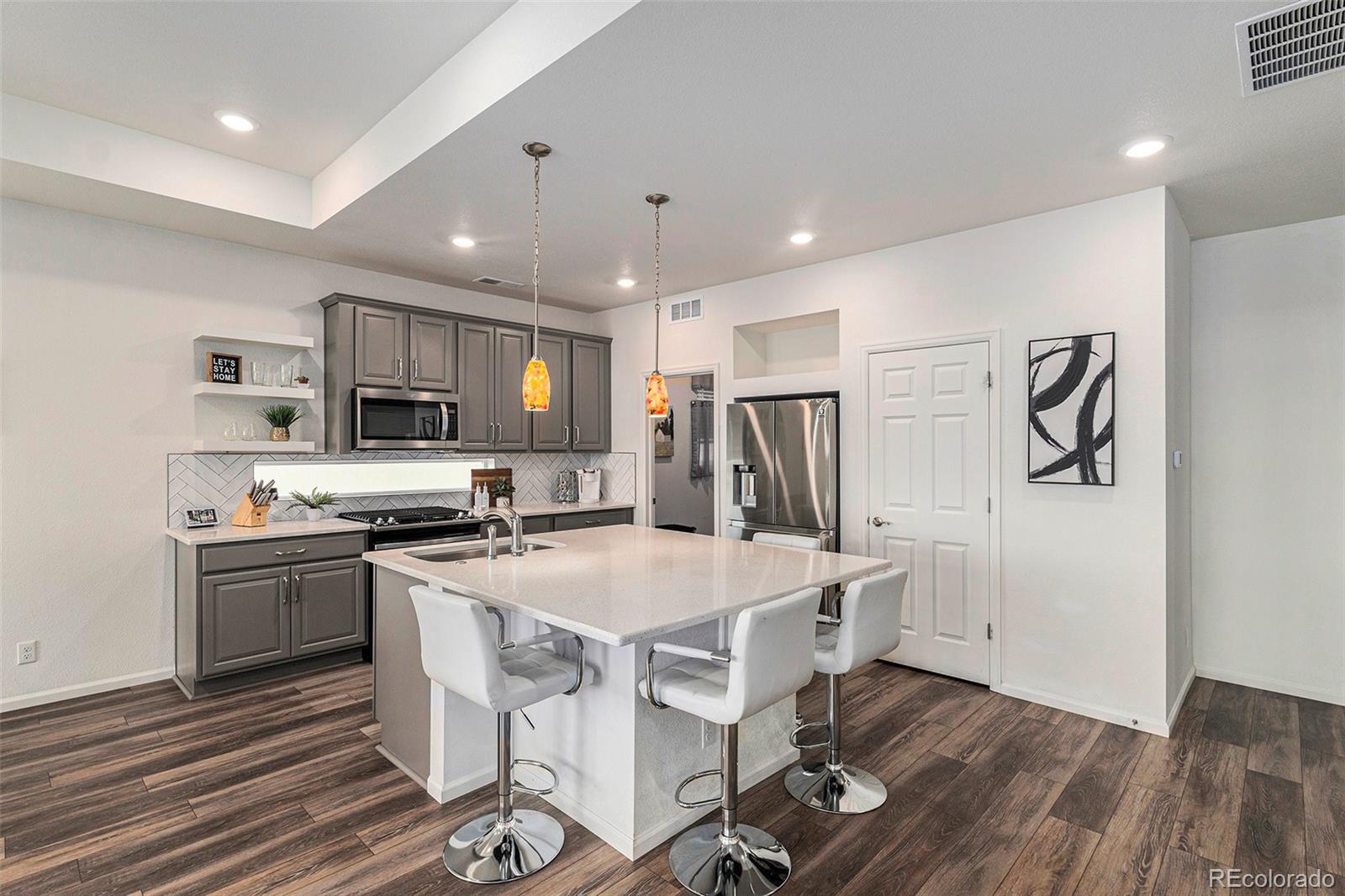 MLS Image #4 for 22007 e 45th place,aurora, Colorado
