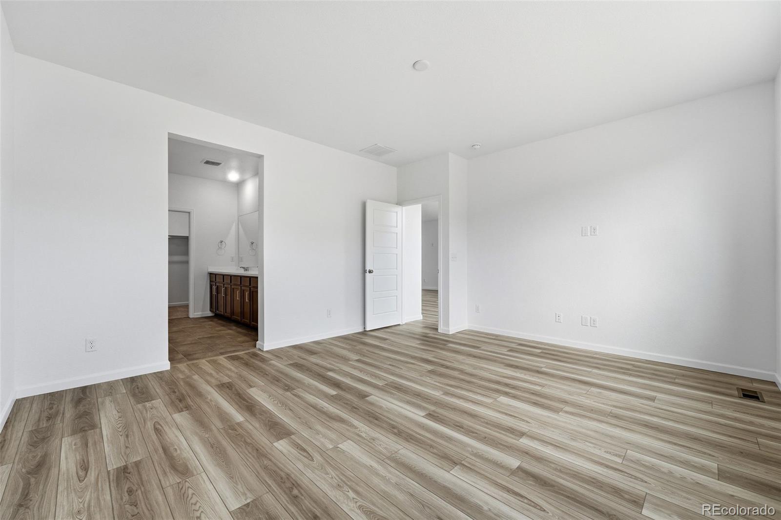 MLS Image #6 for 3384 n duquesne way,aurora, Colorado