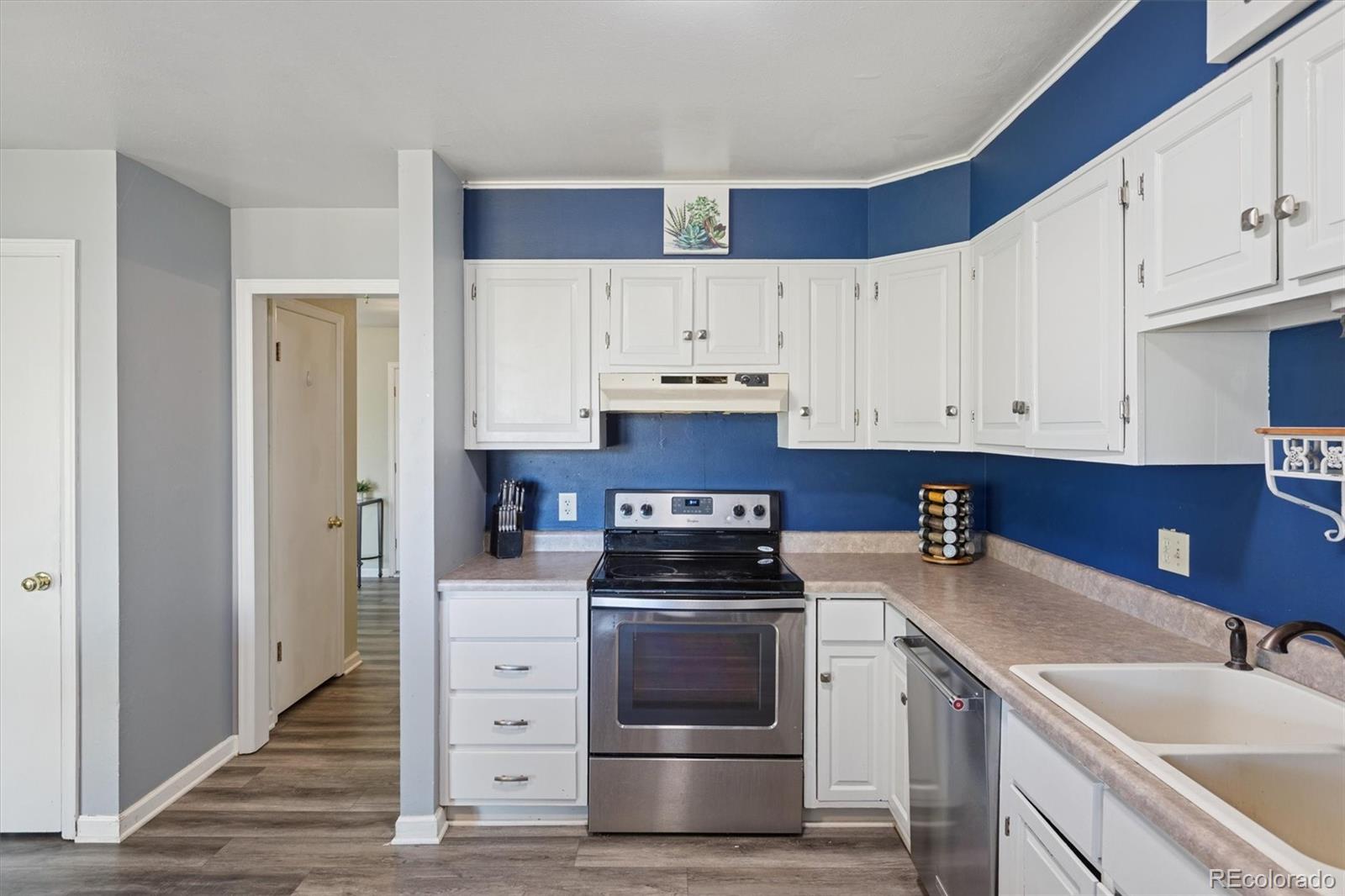 MLS Image #13 for 2017 s nome street,aurora, Colorado