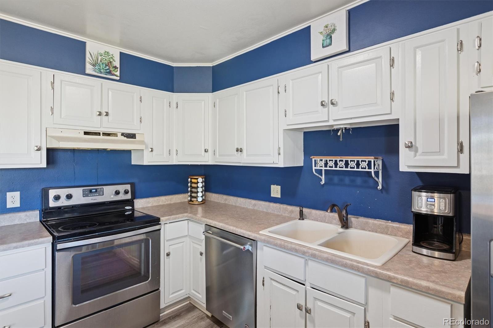 MLS Image #16 for 2017 s nome street,aurora, Colorado