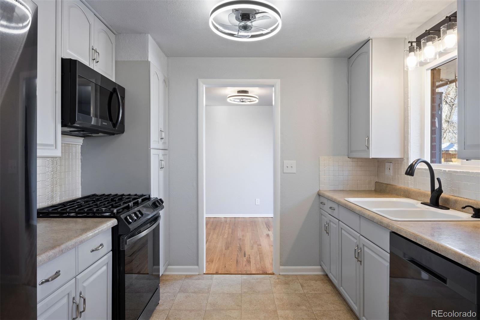 MLS Image #14 for 327 e panama drive,centennial, Colorado