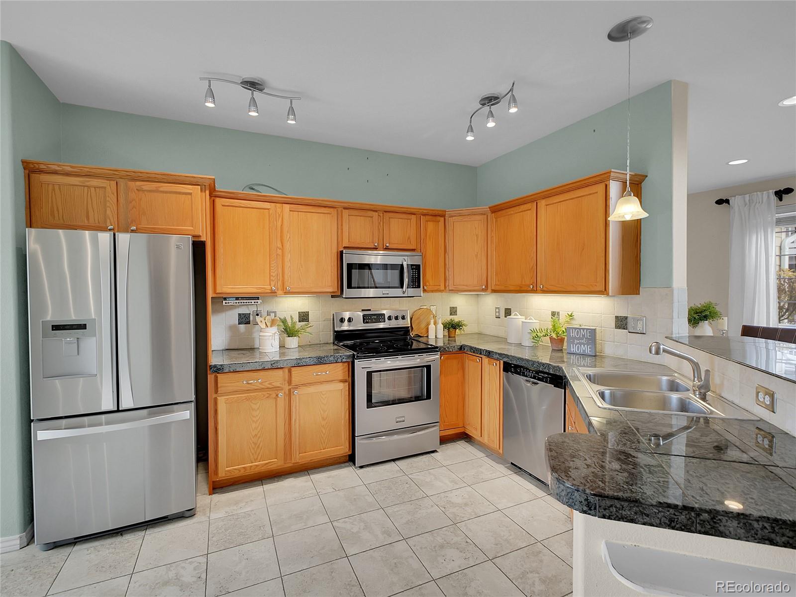 MLS Image #7 for 2970 s yampa way ,aurora, Colorado