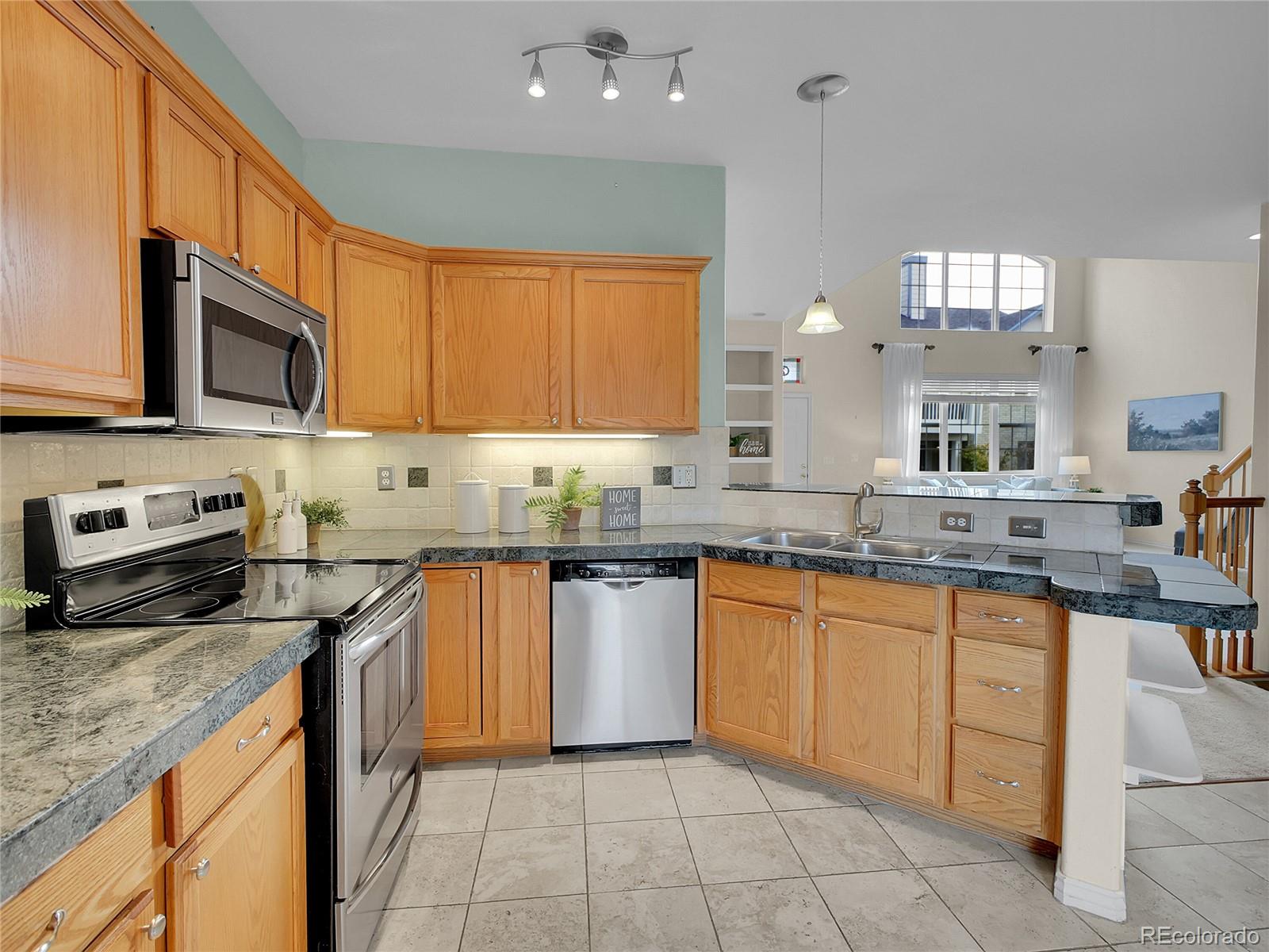 MLS Image #8 for 2970 s yampa way ,aurora, Colorado