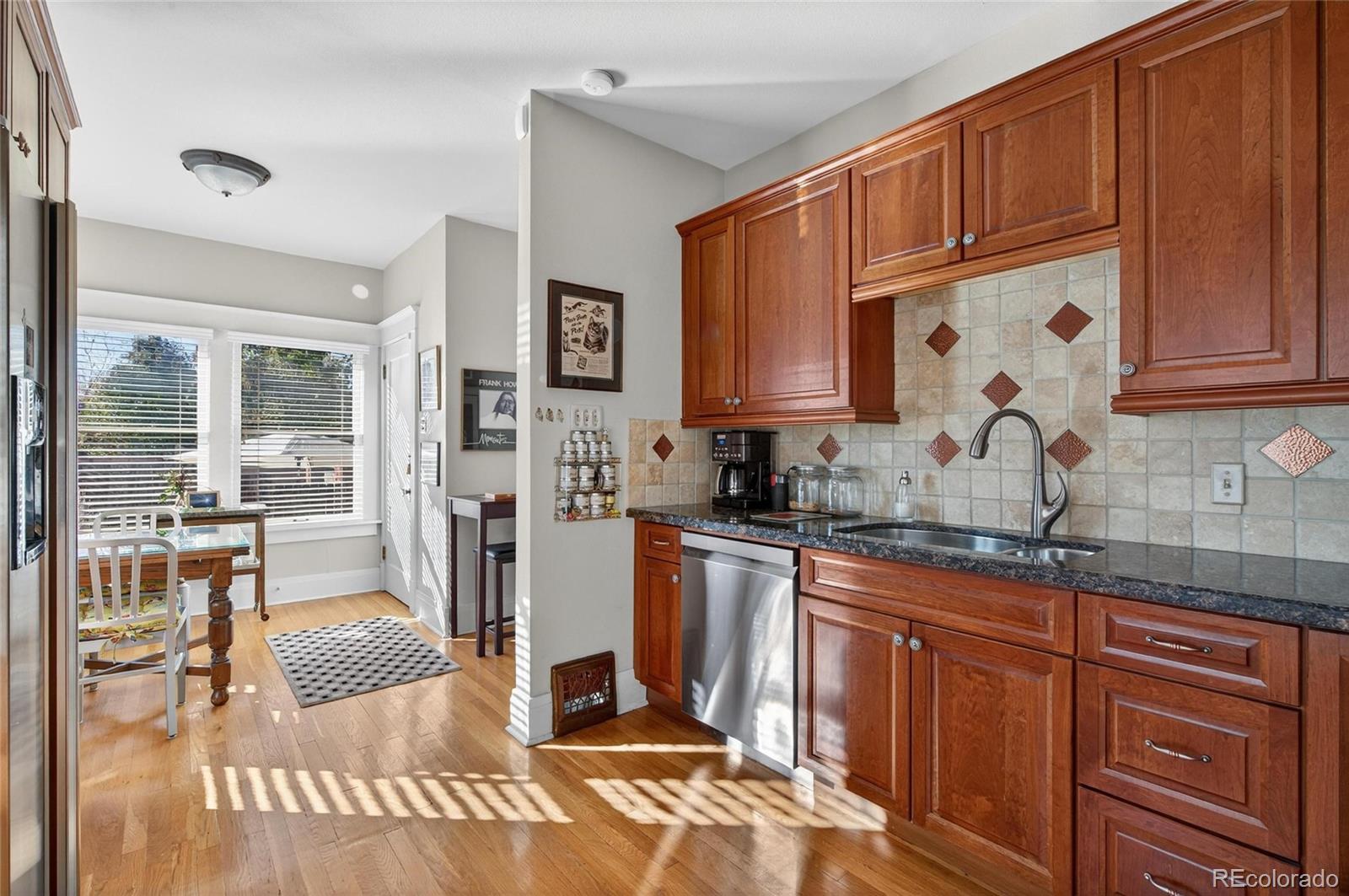 MLS Image #21 for 607  madison street,denver, Colorado