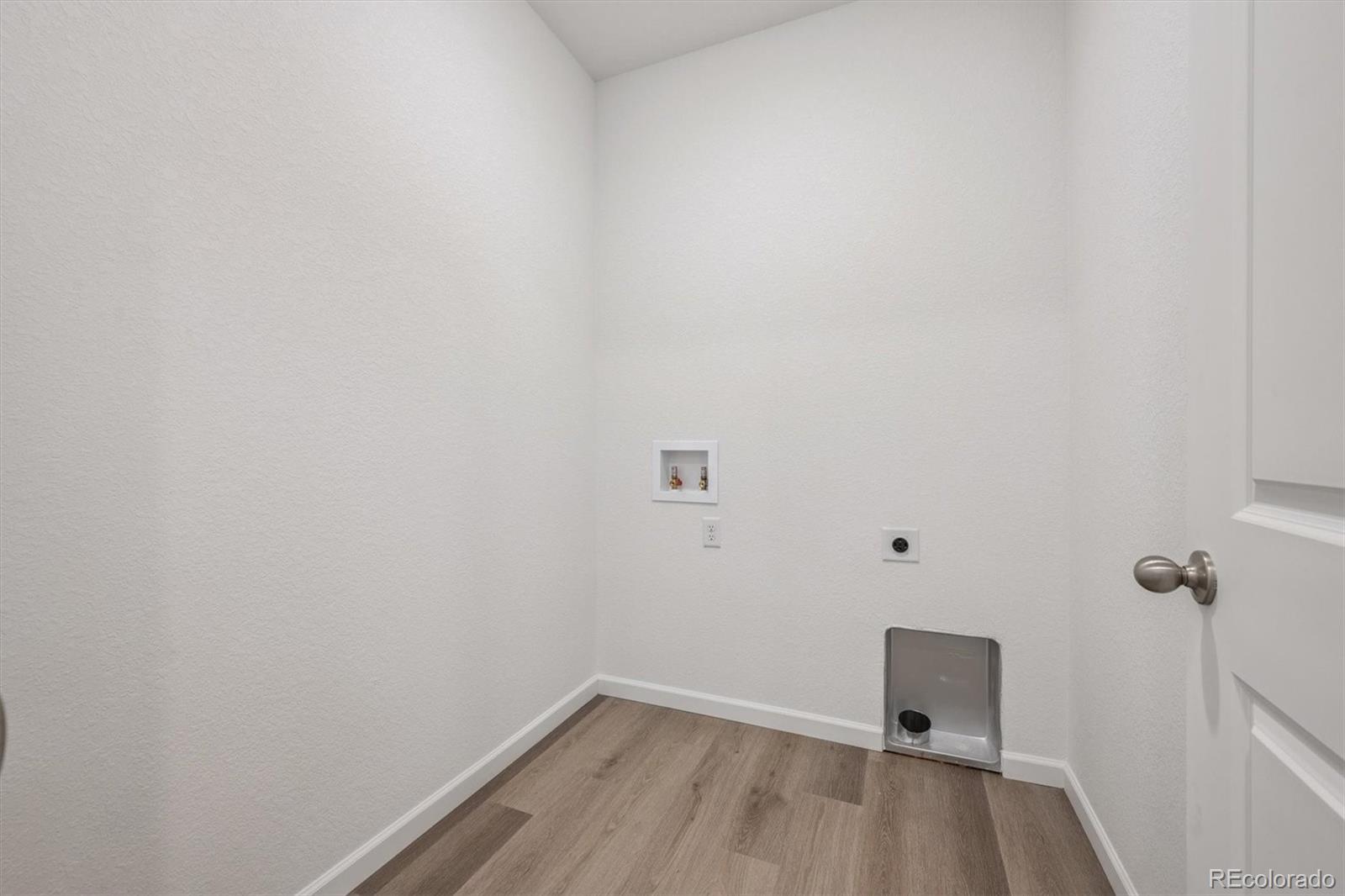 MLS Image #11 for 221  sage grouse way,bennett, Colorado