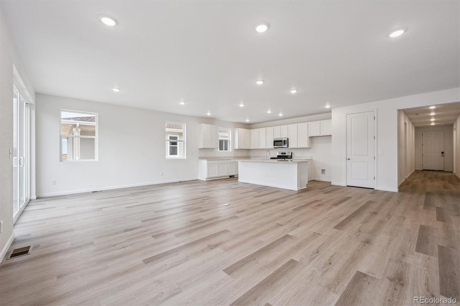 MLS Image #13 for 221  sage grouse way,bennett, Colorado