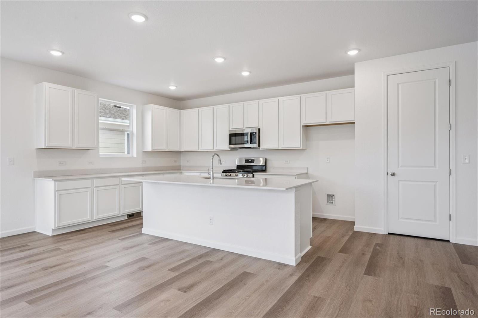 MLS Image #16 for 221  sage grouse way,bennett, Colorado