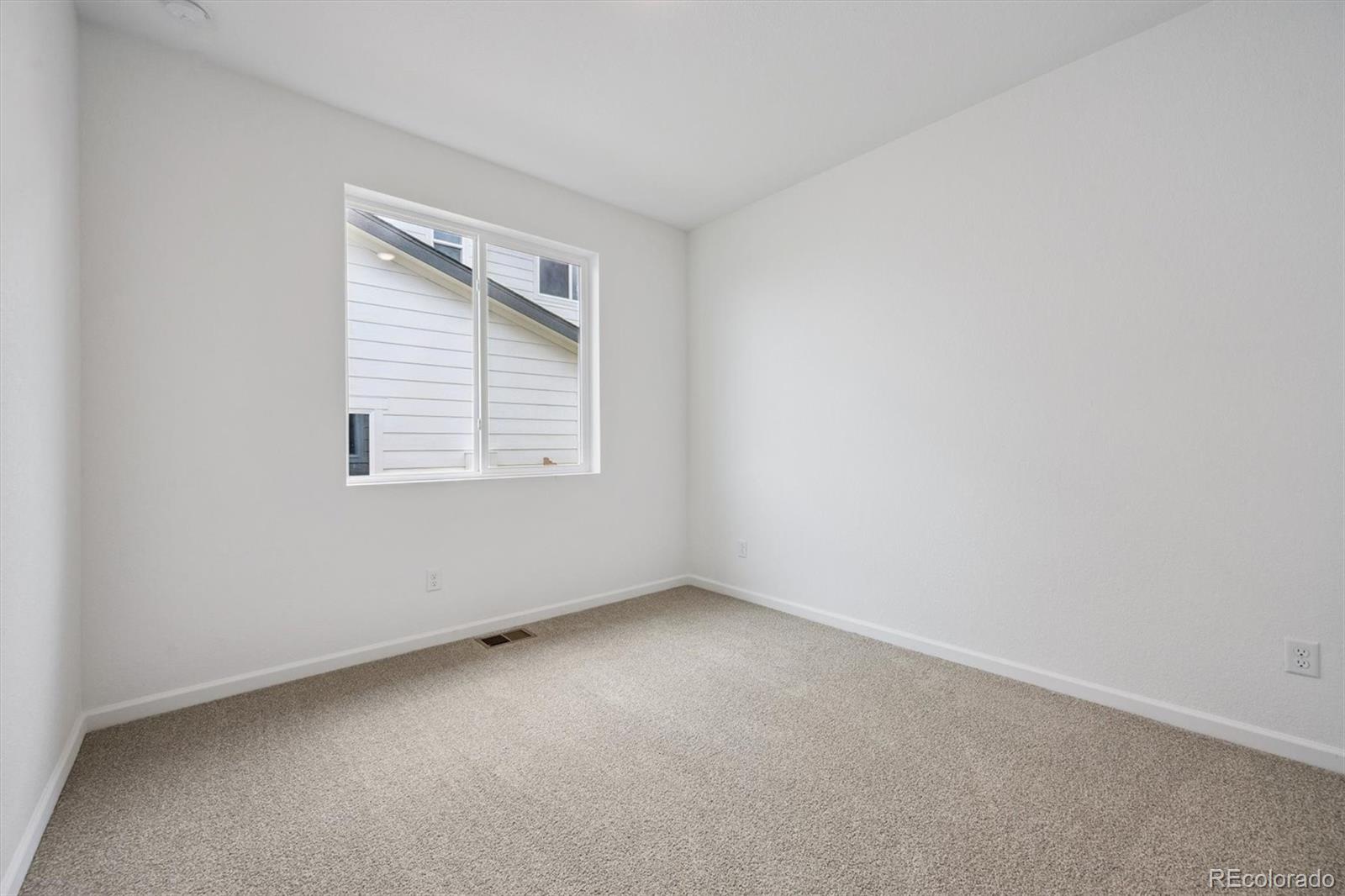 MLS Image #6 for 221  sage grouse way,bennett, Colorado