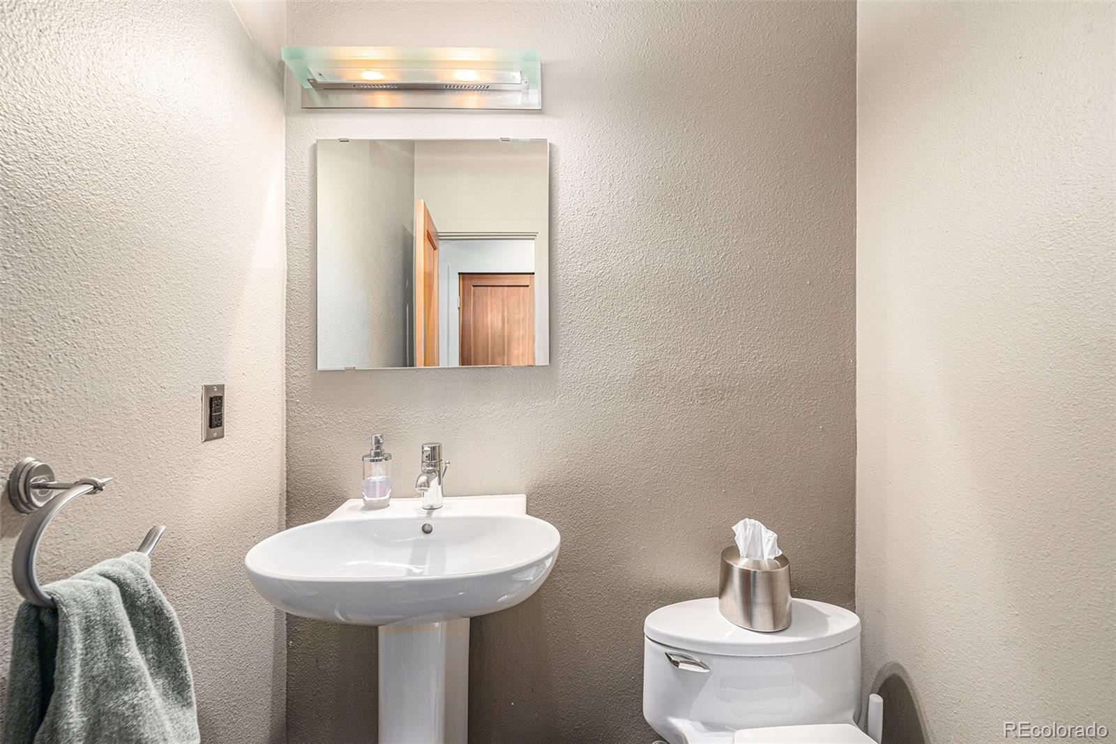 MLS Image #33 for 9297 e evans place,denver, Colorado