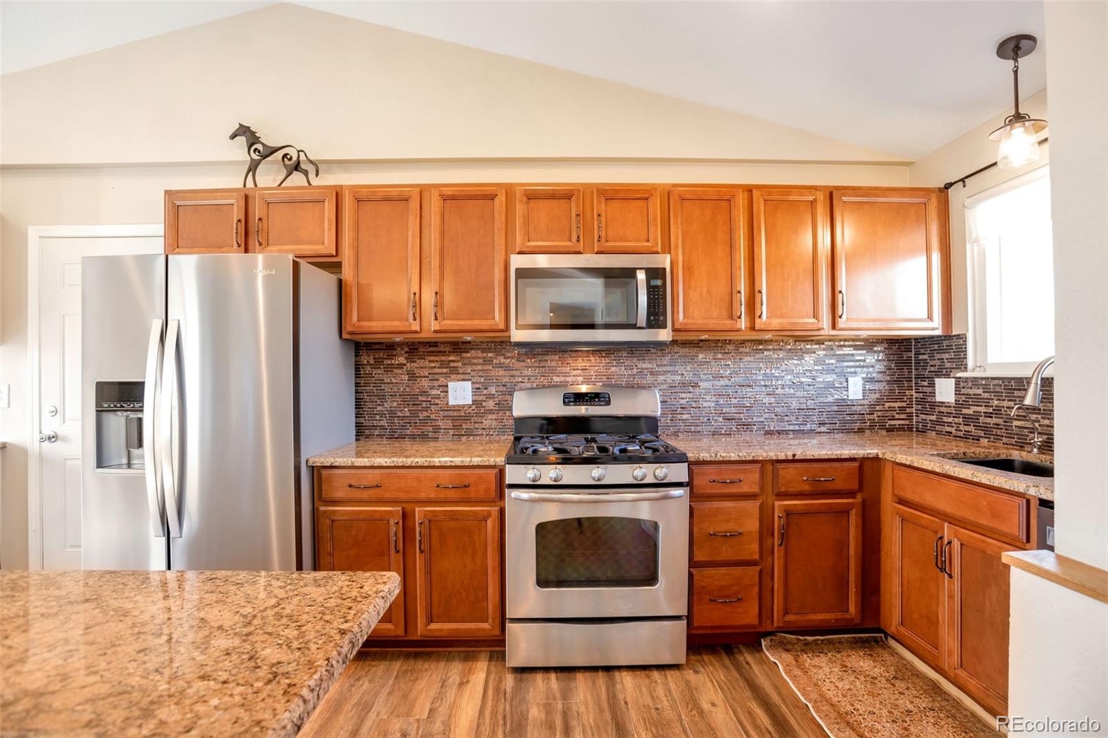 MLS Image #12 for 8678  lariat loop,elizabeth, Colorado