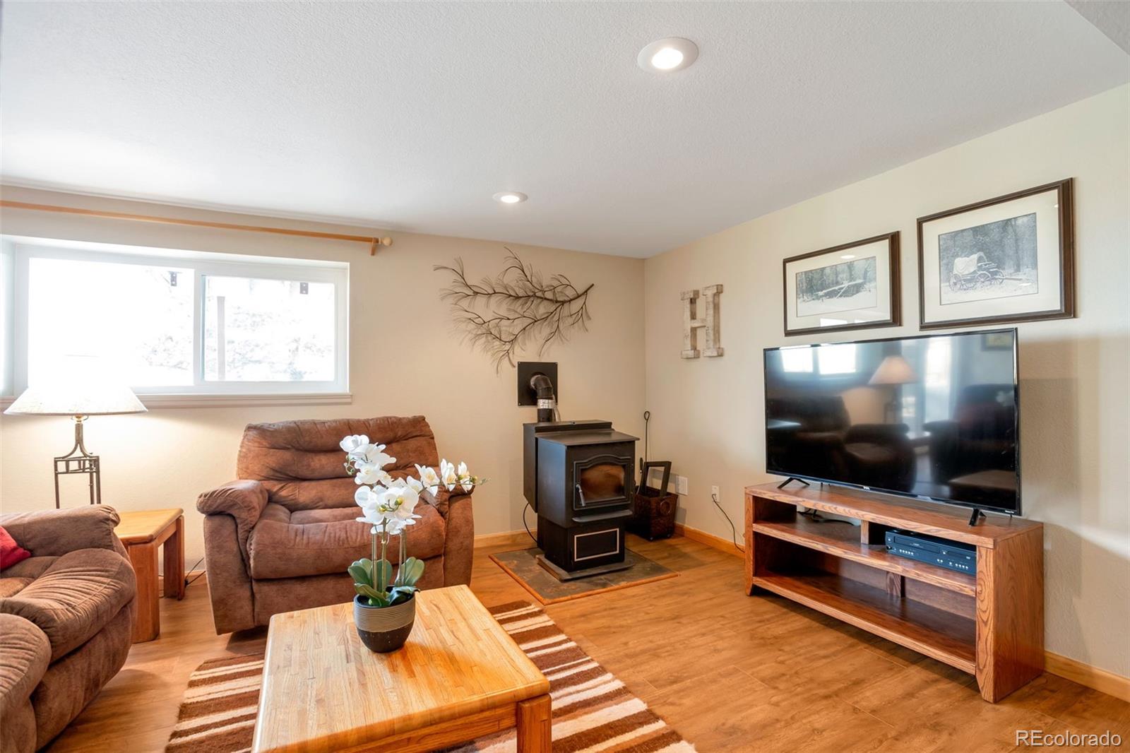 MLS Image #18 for 8678  lariat loop,elizabeth, Colorado