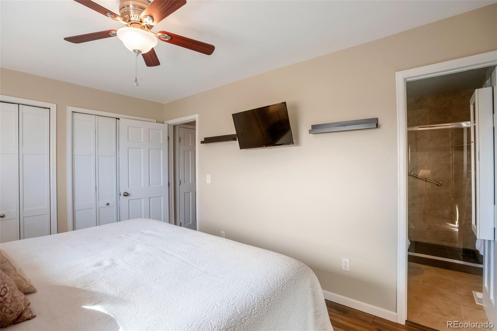 MLS Image #23 for 8678  lariat loop,elizabeth, Colorado