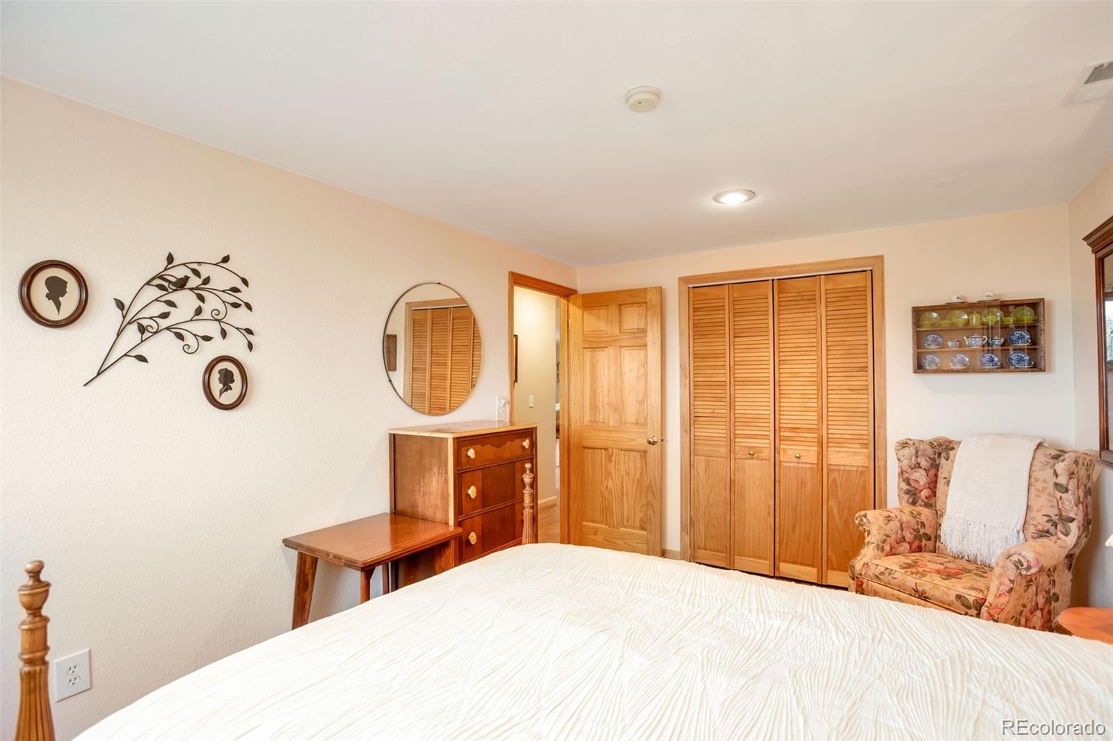MLS Image #31 for 8678  lariat loop,elizabeth, Colorado
