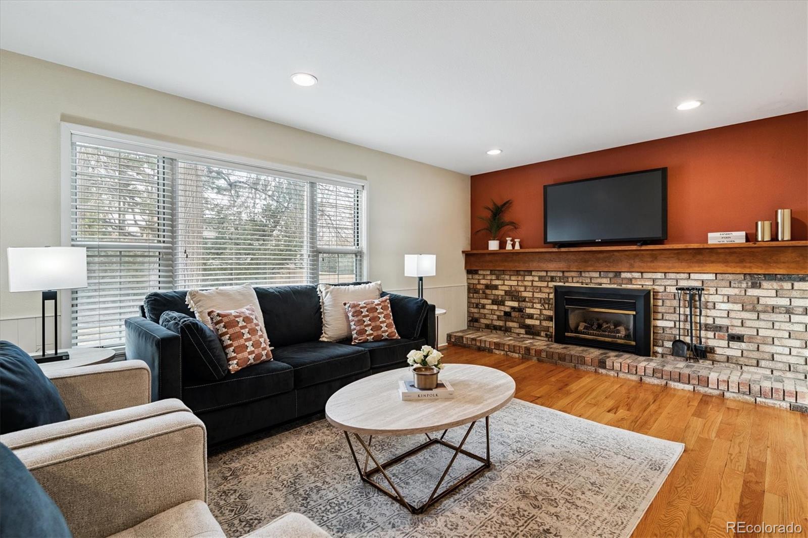 MLS Image #13 for 6845 s locust court,centennial, Colorado