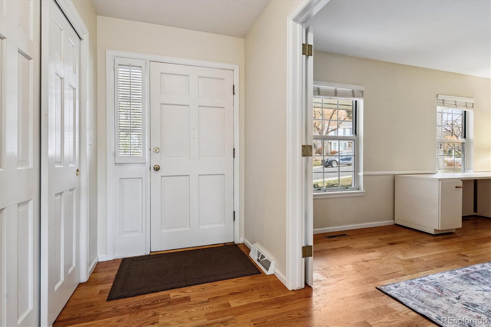 MLS Image #3 for 6845 s locust court,centennial, Colorado