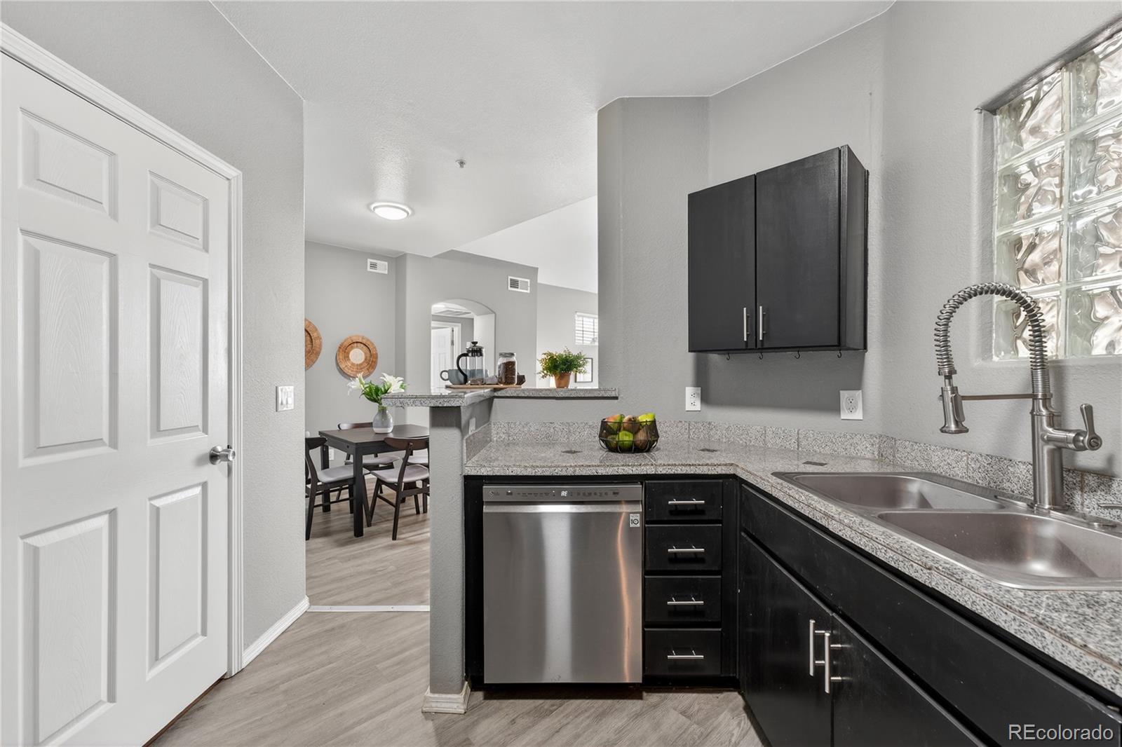 MLS Image #17 for 1691 w canal circle 1137,littleton, Colorado