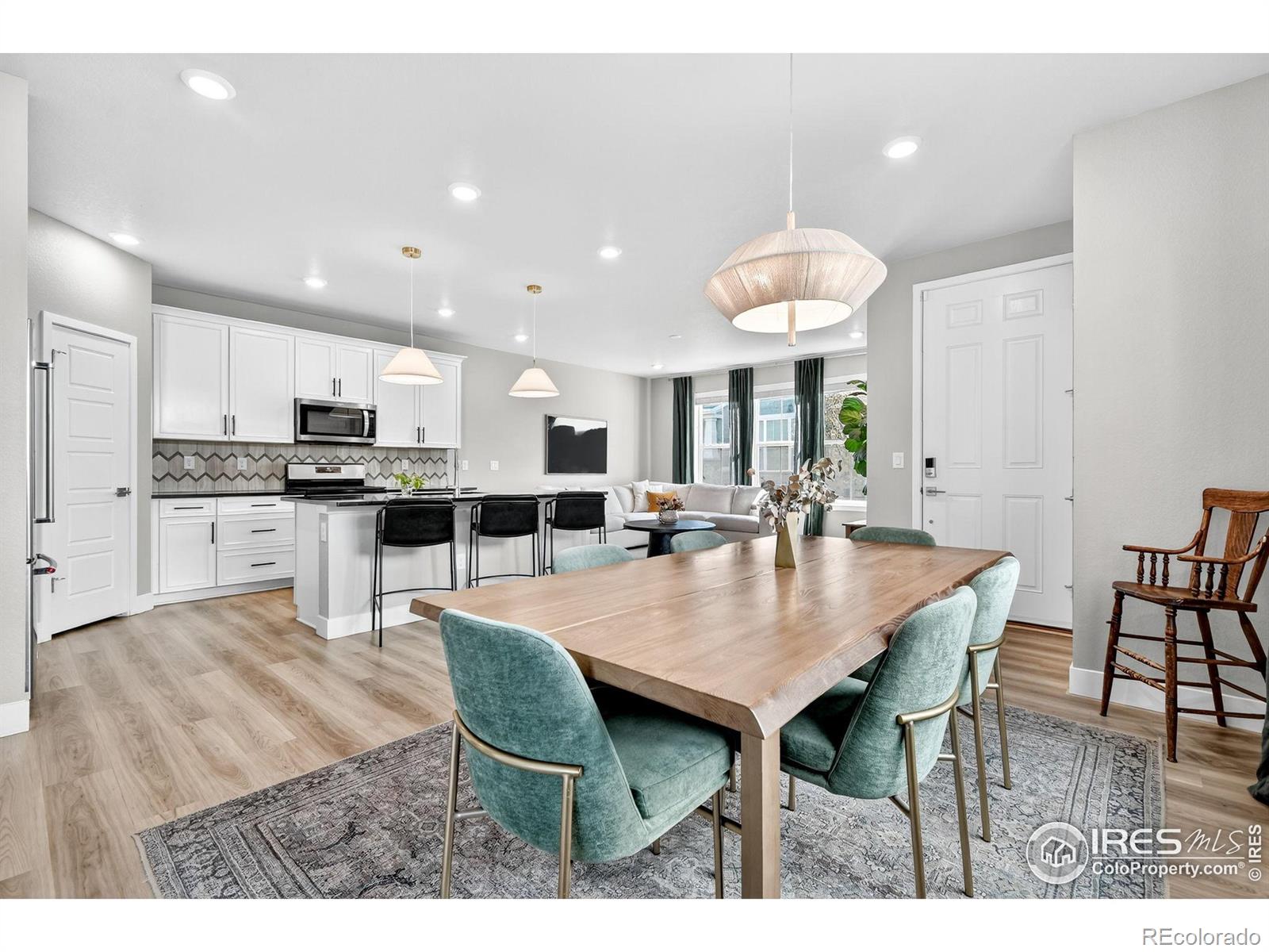 MLS Image #8 for 8325  holman street,arvada, Colorado