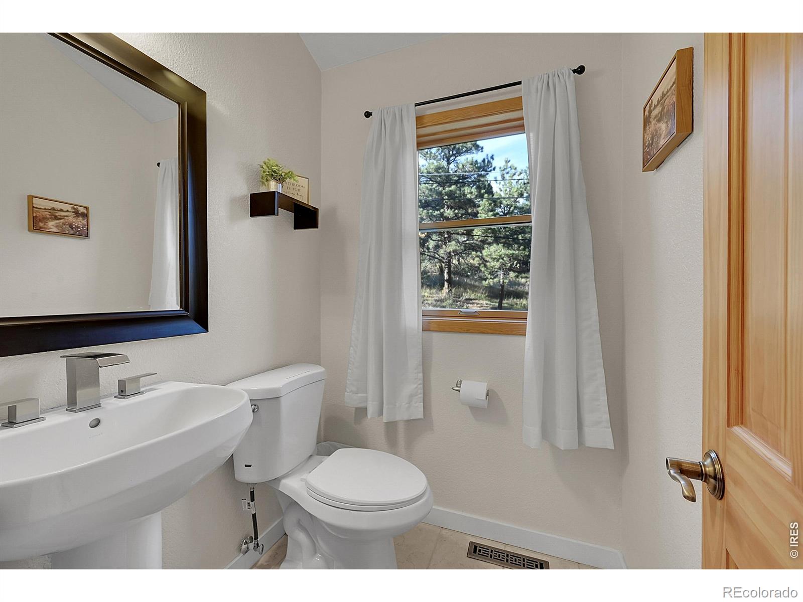 MLS Image #10 for 342  brook circle,boulder, Colorado