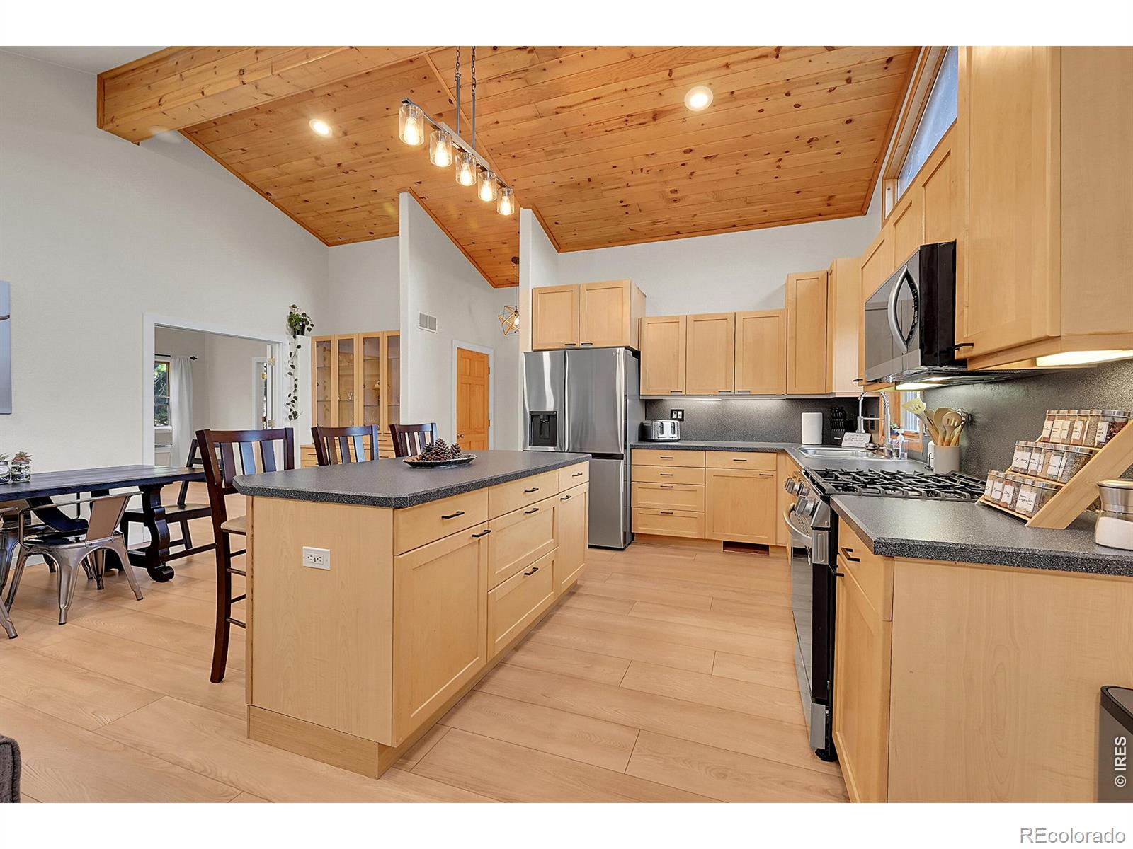 MLS Image #14 for 342  brook circle,boulder, Colorado