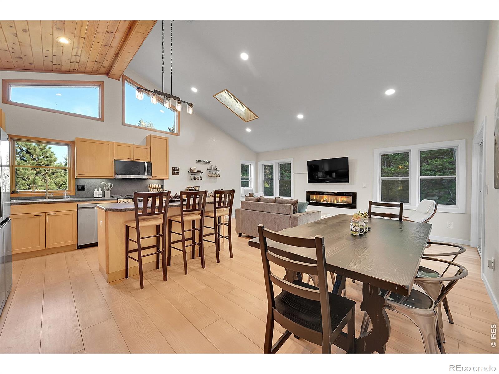 MLS Image #3 for 342  brook circle,boulder, Colorado