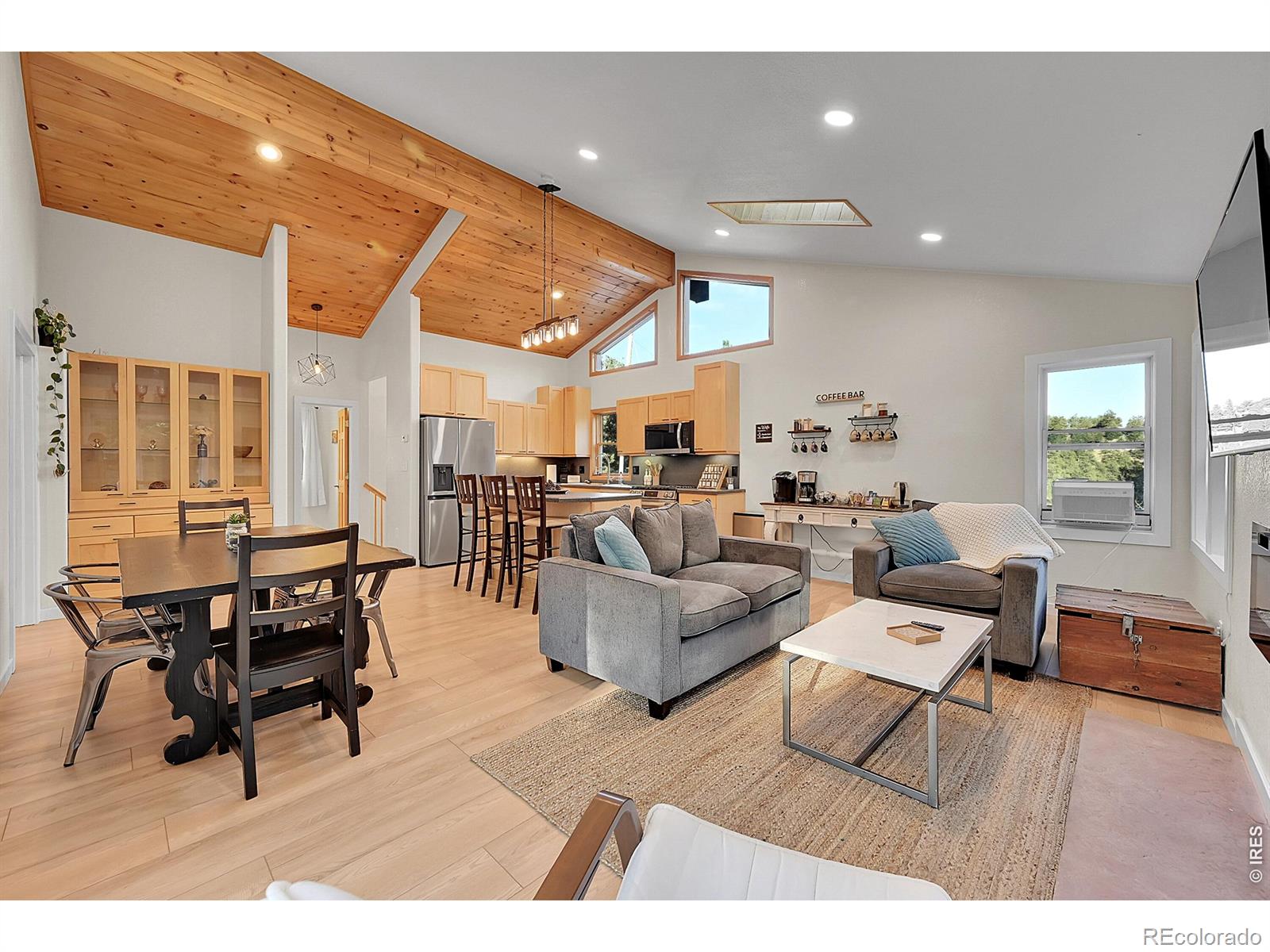 MLS Image #4 for 342  brook circle,boulder, Colorado