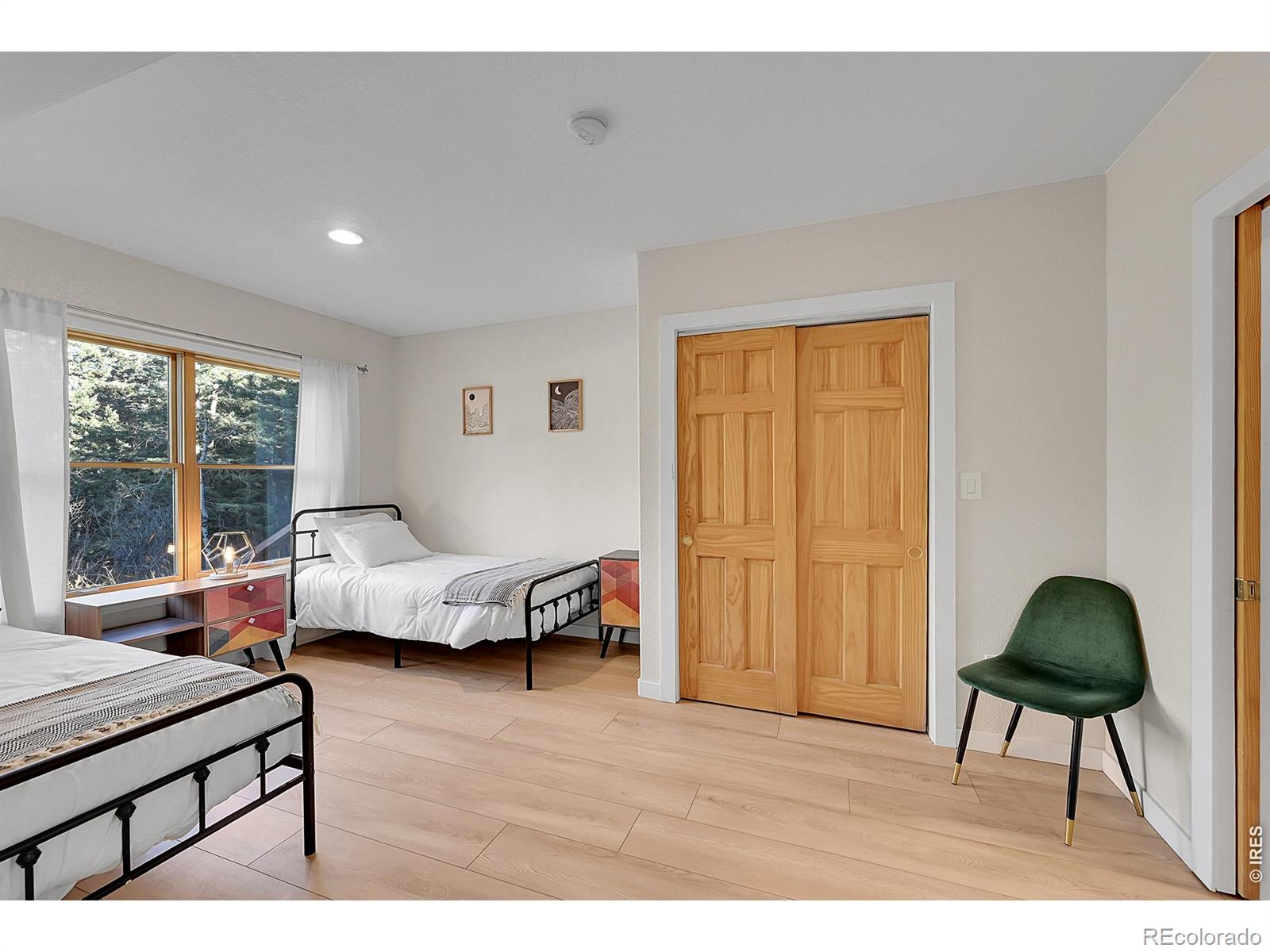 MLS Image #5 for 342  brook circle,boulder, Colorado