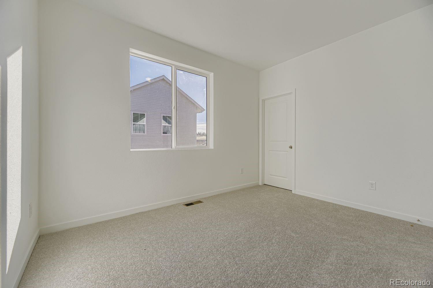 MLS Image #10 for 7670 s cherokee trail ,centennial, Colorado