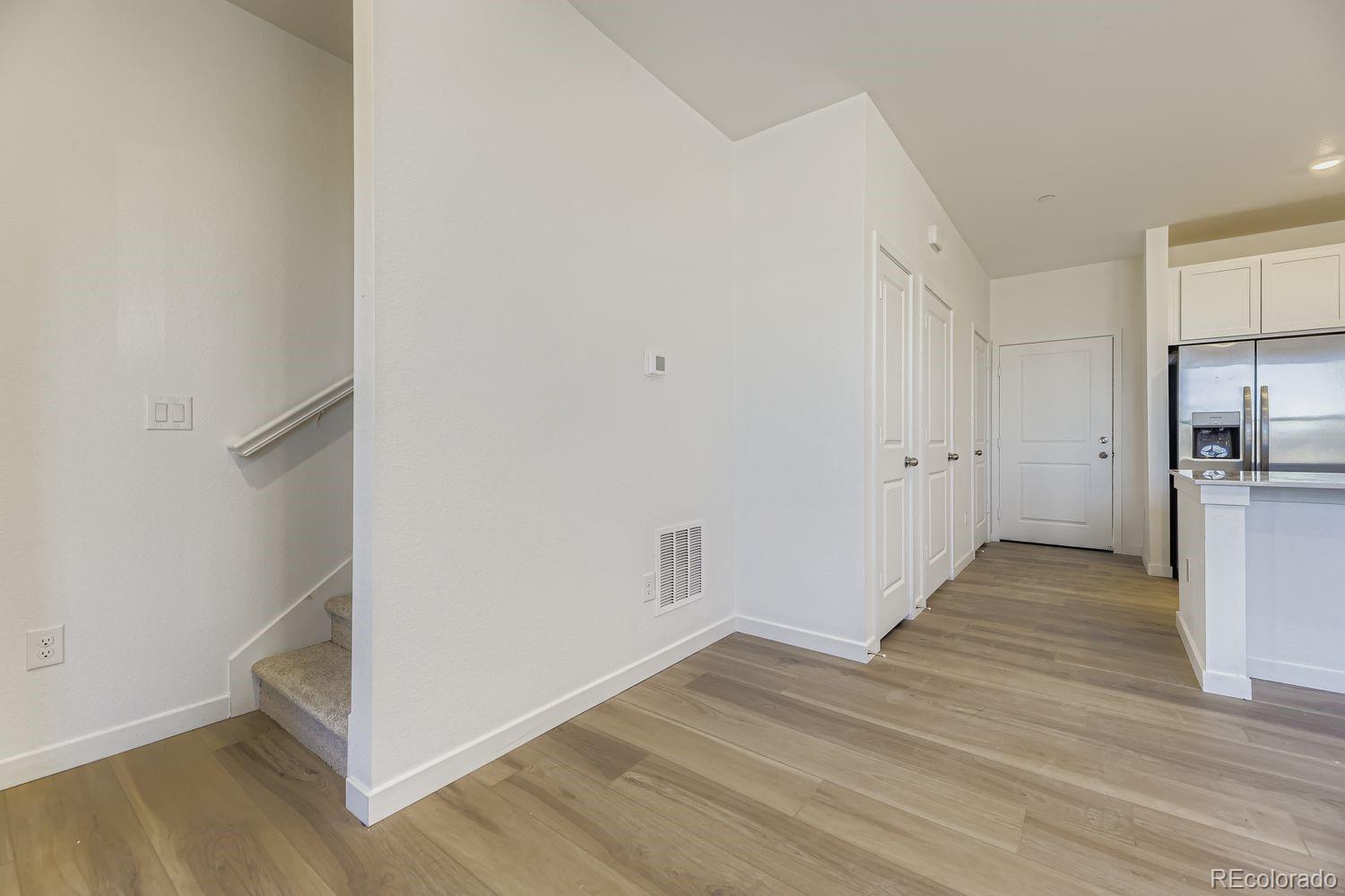 MLS Image #4 for 7670 s cherokee trail ,centennial, Colorado