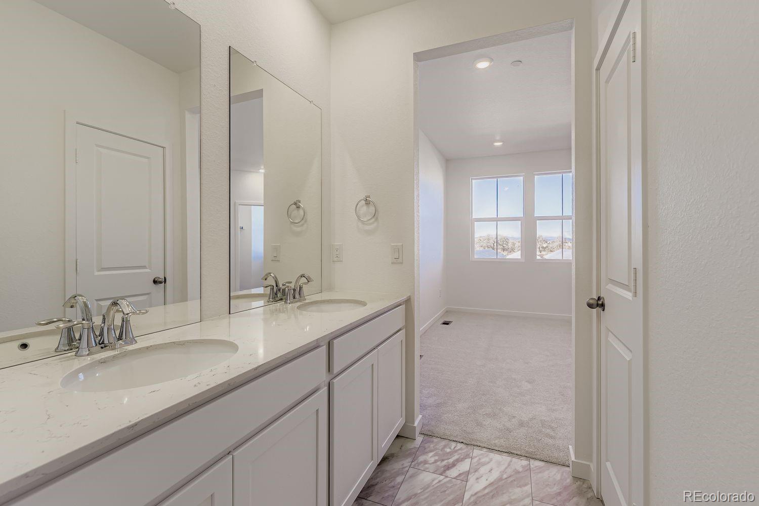 MLS Image #5 for 7670 s cherokee trail ,centennial, Colorado