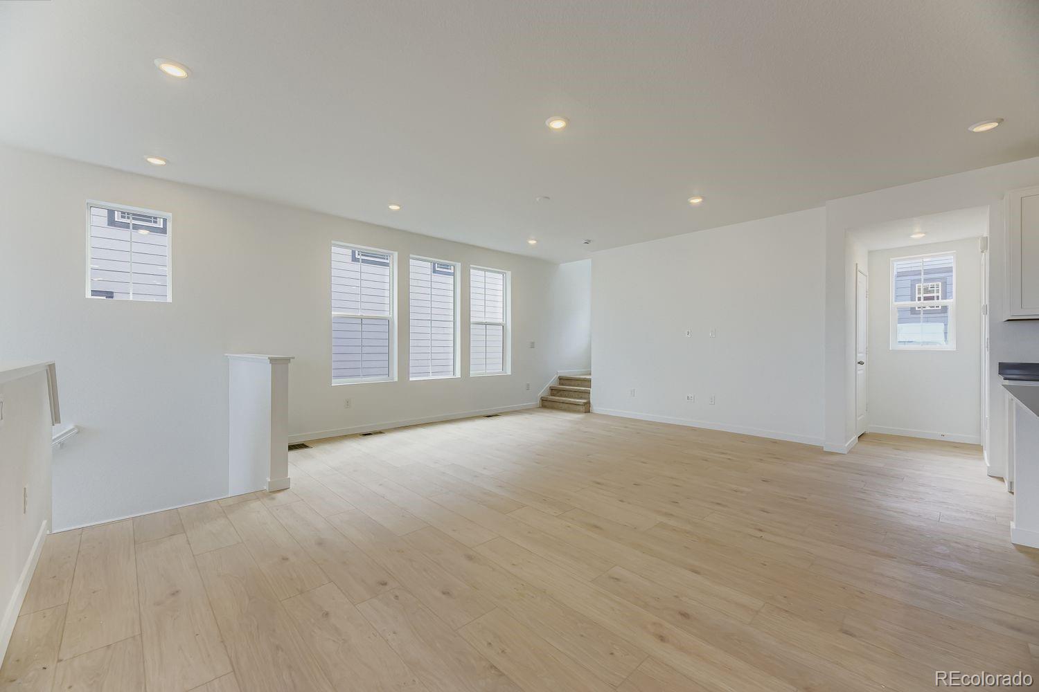 MLS Image #3 for 7456  whiteclover trail,littleton, Colorado