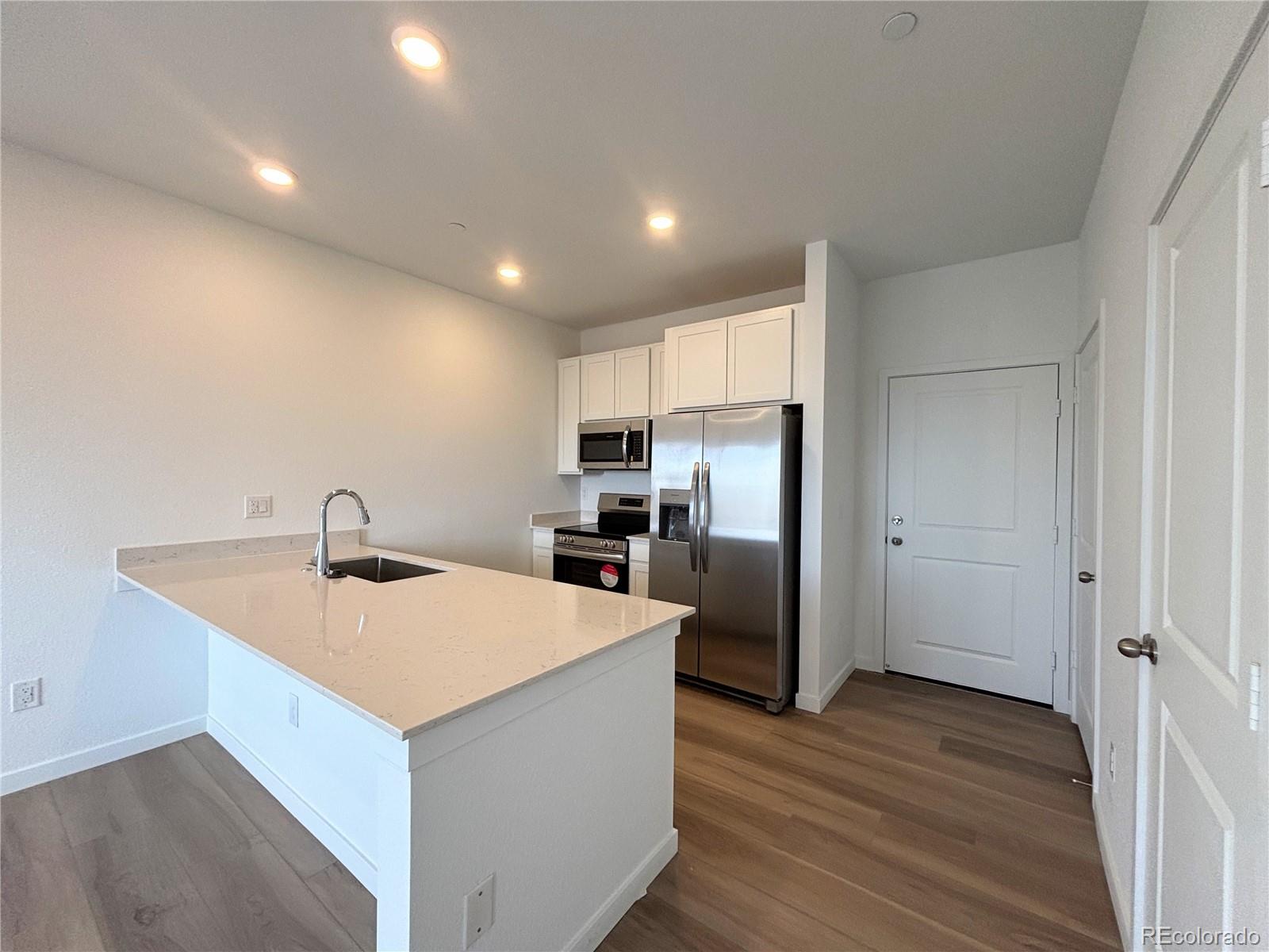 MLS Image #3 for 7646 s cherokee trail ,centennial, Colorado
