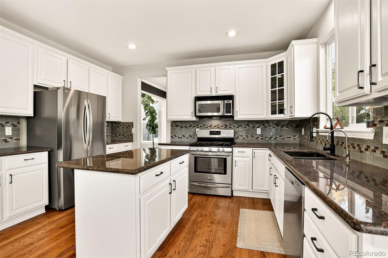 MLS Image #7 for 3853  charterwood drive,highlands ranch, Colorado