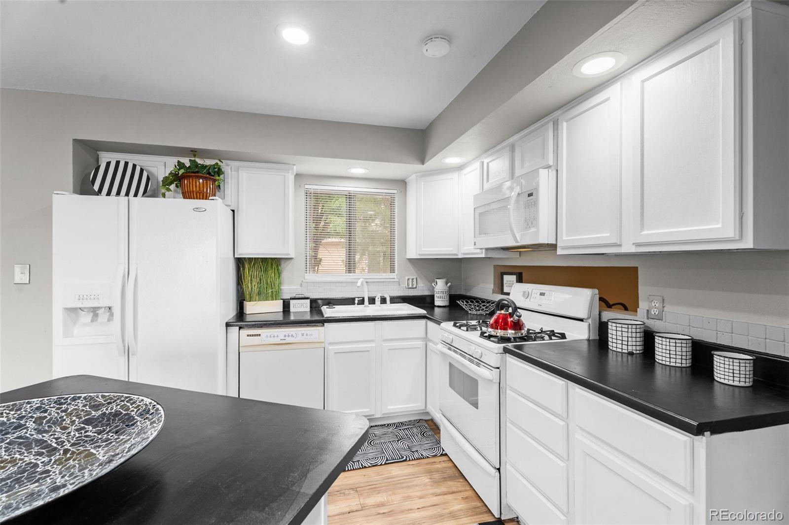 MLS Image #10 for 16  bellflower court,pueblo, Colorado