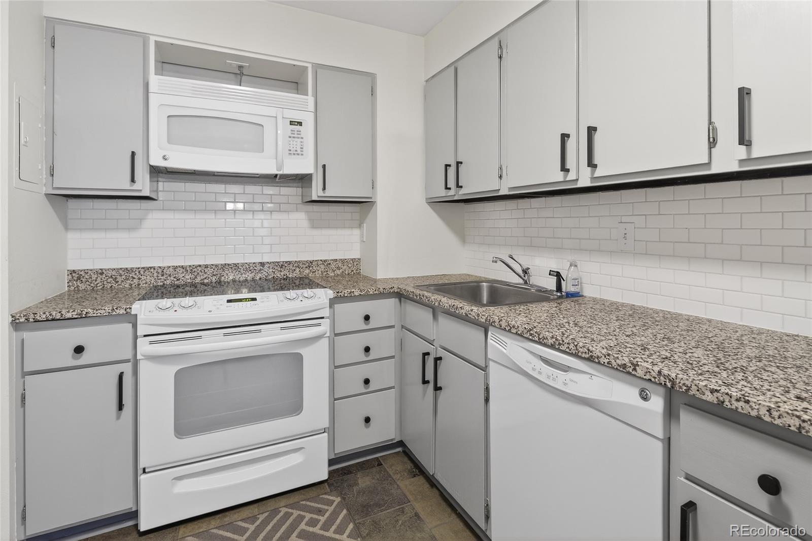 MLS Image #14 for 460 s marion parkway 1452,denver, Colorado