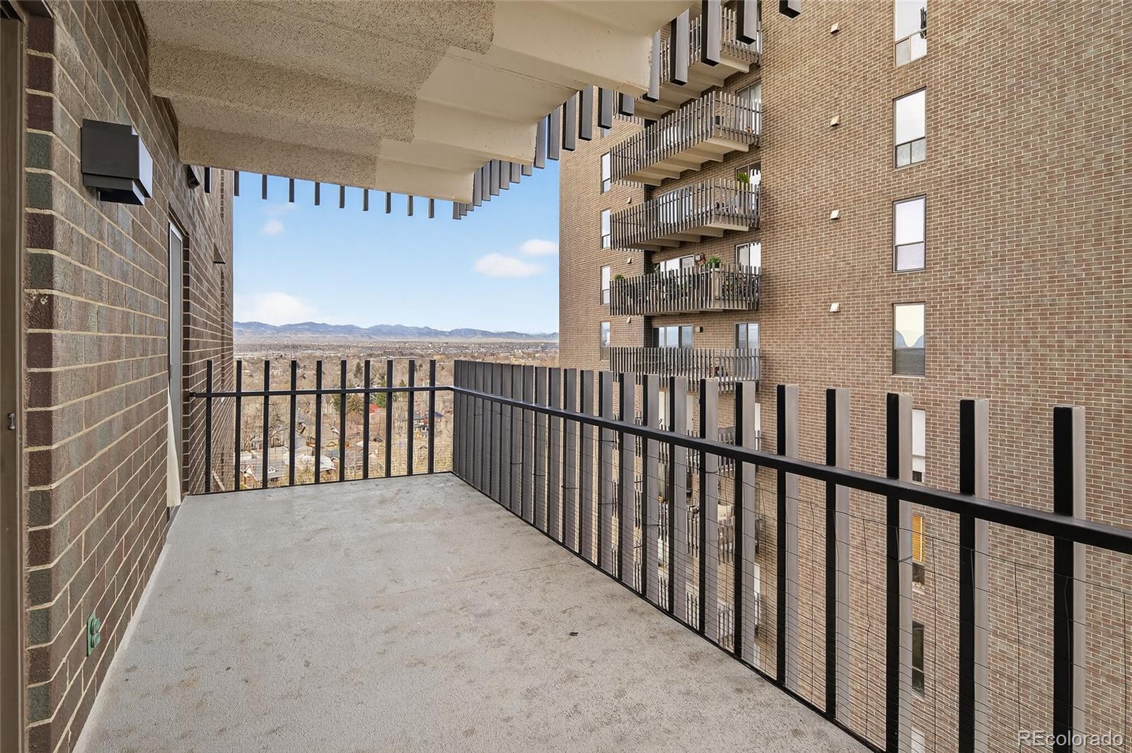 MLS Image #7 for 460 s marion parkway 1452,denver, Colorado