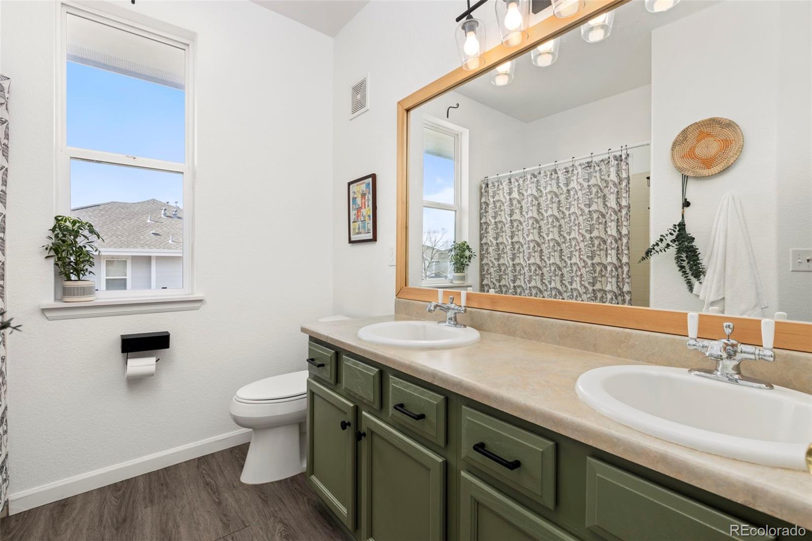MLS Image #19 for 10337 w 55th place 204,arvada, Colorado