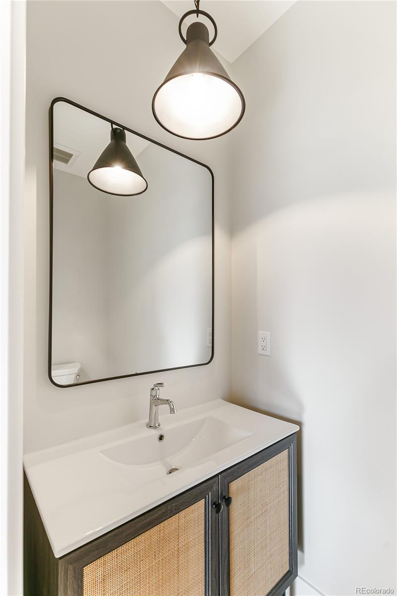 MLS Image #14 for 2734 s bannock street,englewood, Colorado