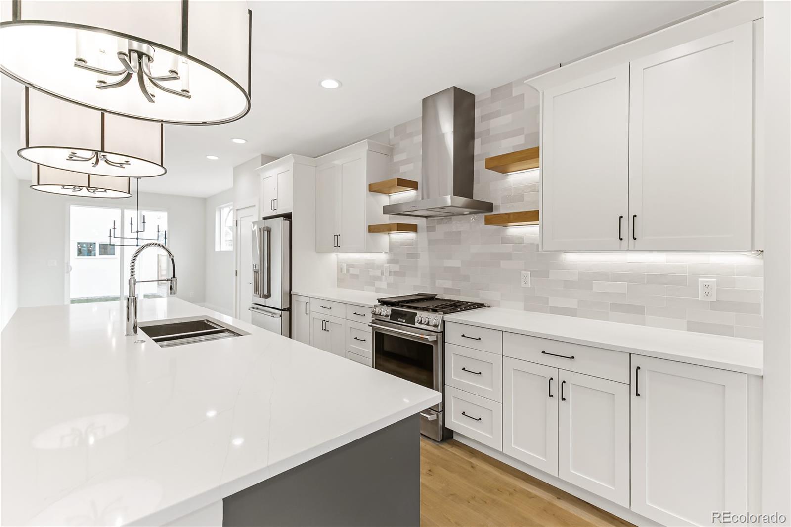 MLS Image #8 for 2734 s bannock street,englewood, Colorado