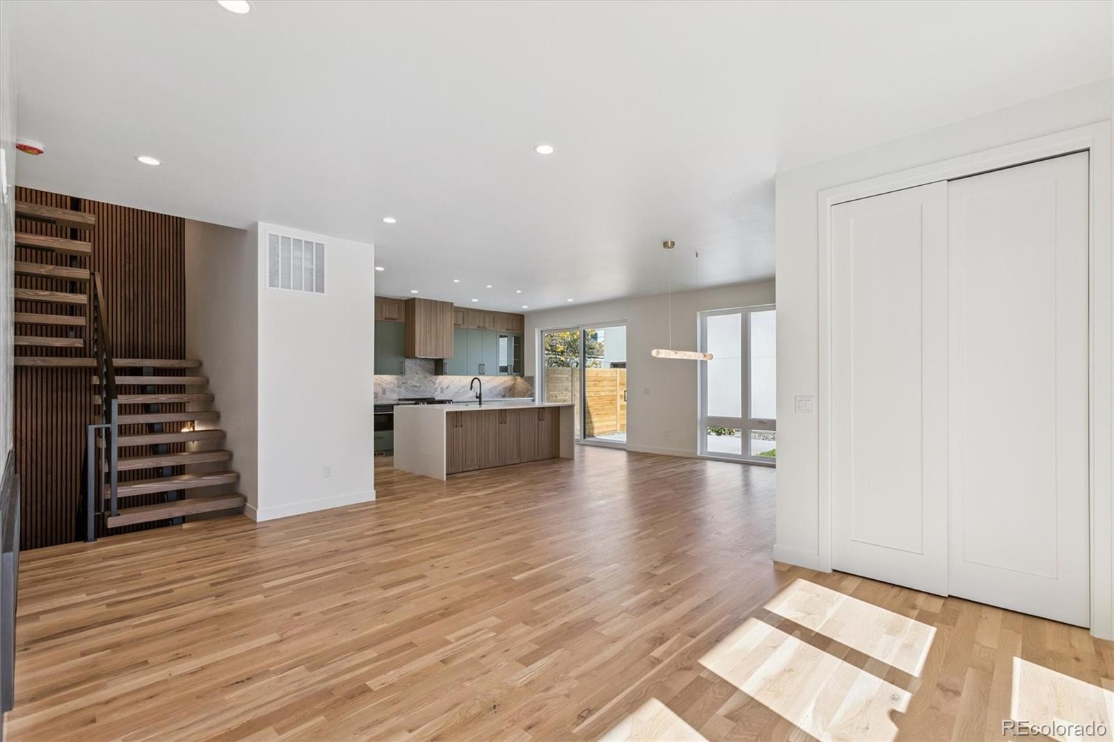 MLS Image #14 for 75 w harvard avenue,denver, Colorado