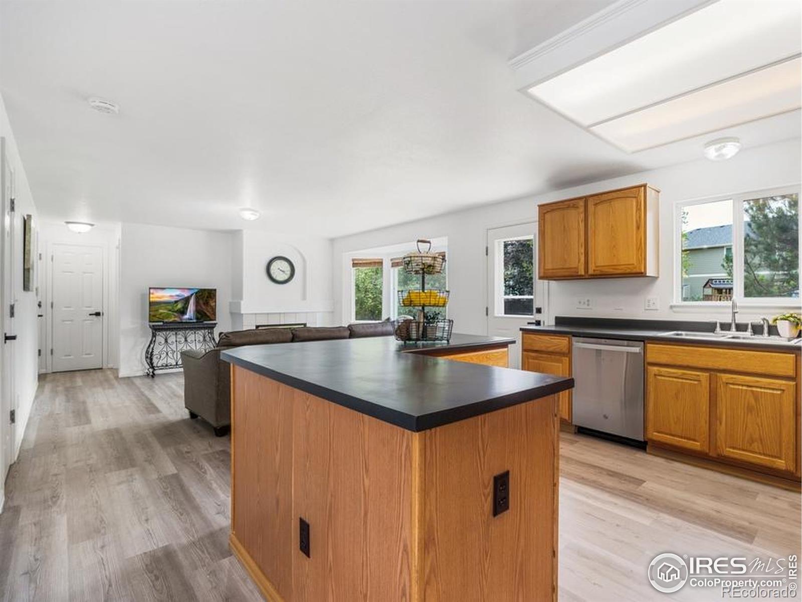 MLS Image #11 for 1920 e 145th avenue,thornton, Colorado