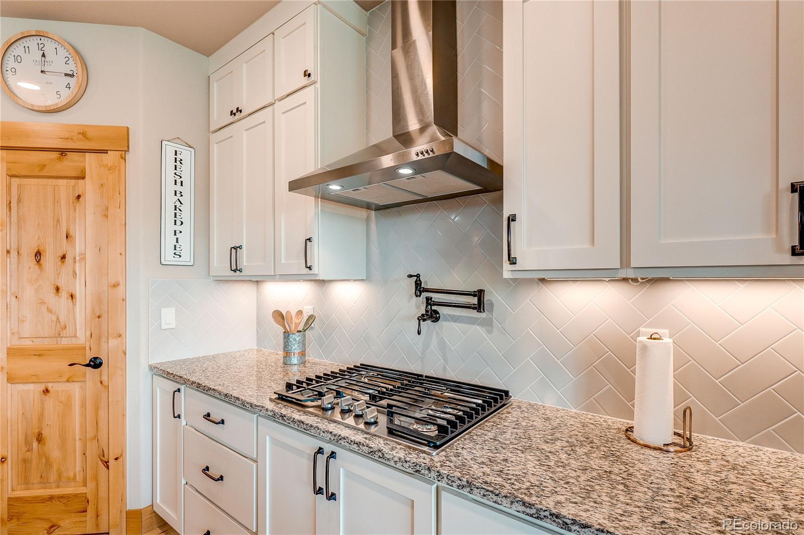 MLS Image #9 for 3047  lake verna drive,loveland, Colorado