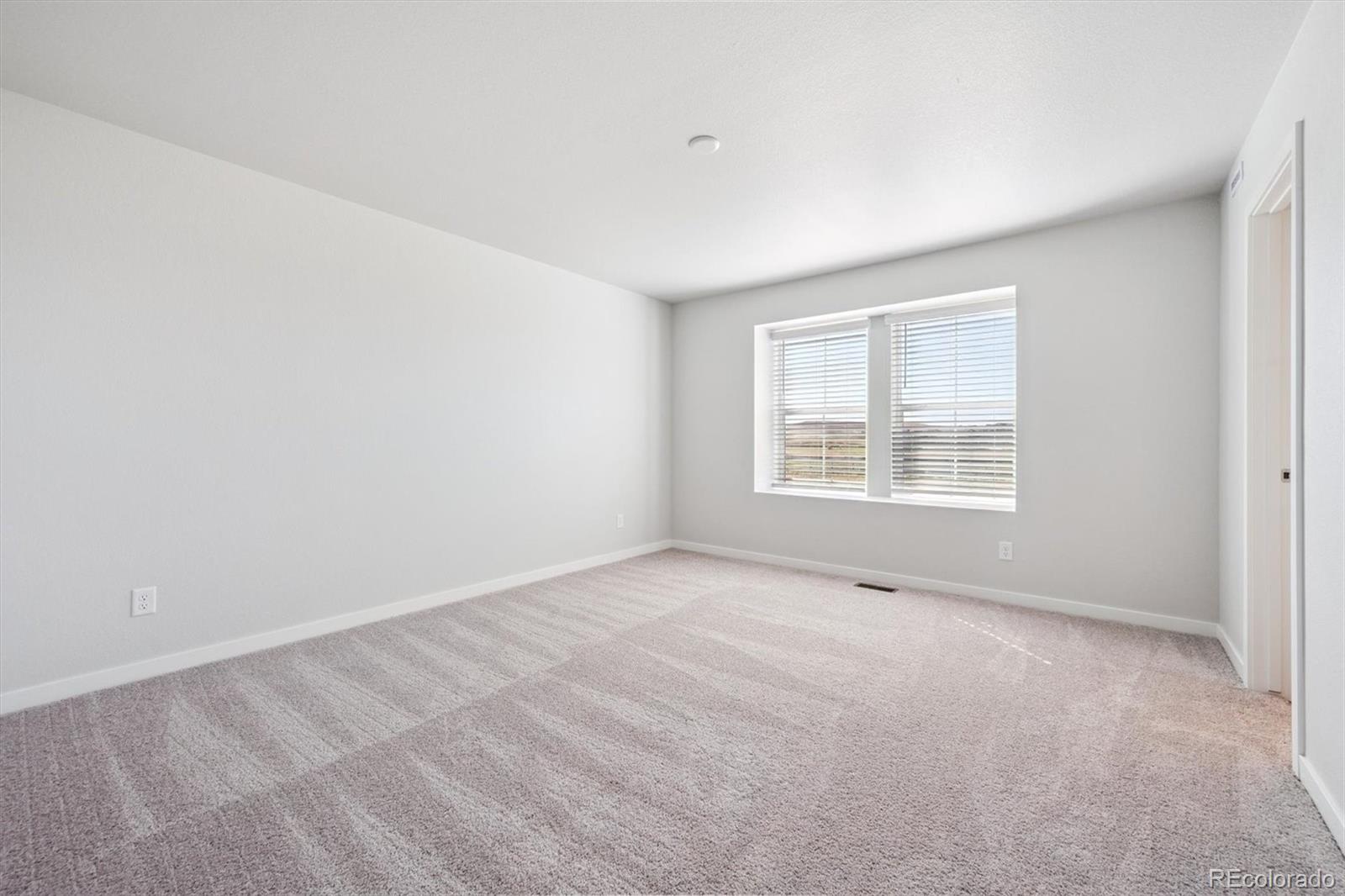 MLS Image #7 for 9454  danube street,commerce city, Colorado