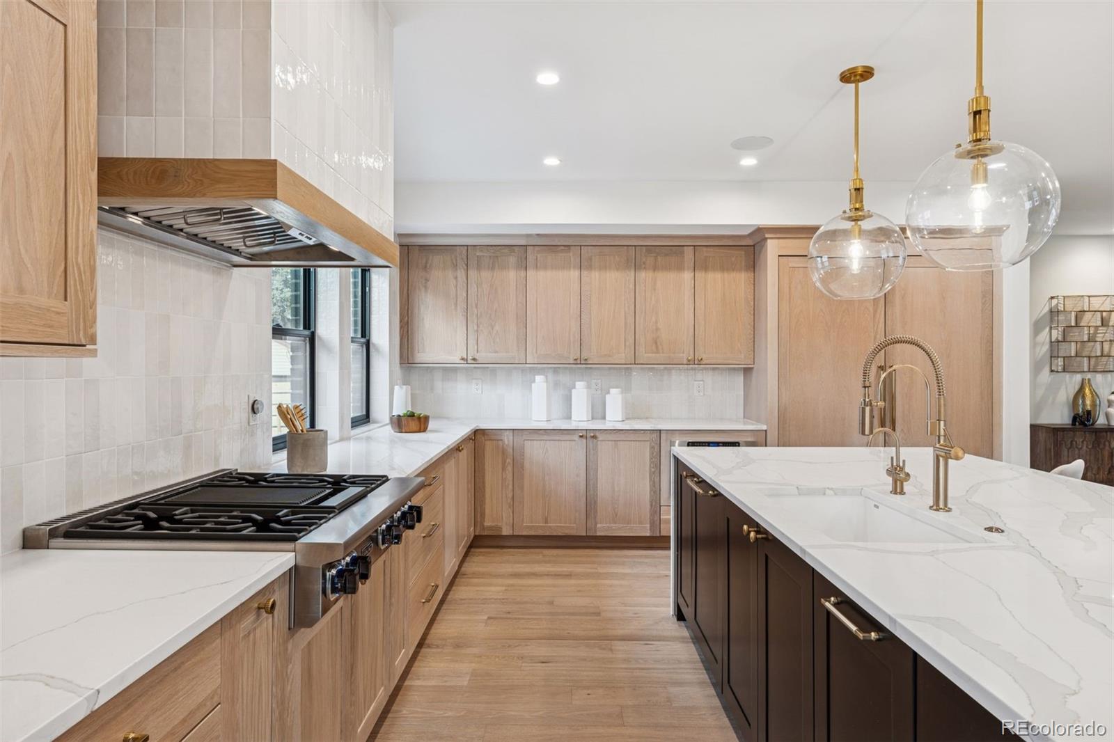 MLS Image #11 for 949 s clayton way,denver, Colorado
