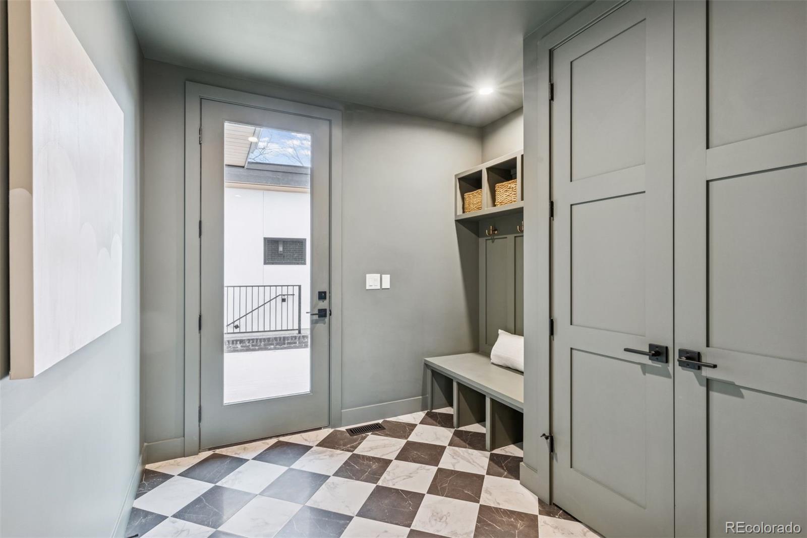 MLS Image #21 for 949 s clayton way,denver, Colorado