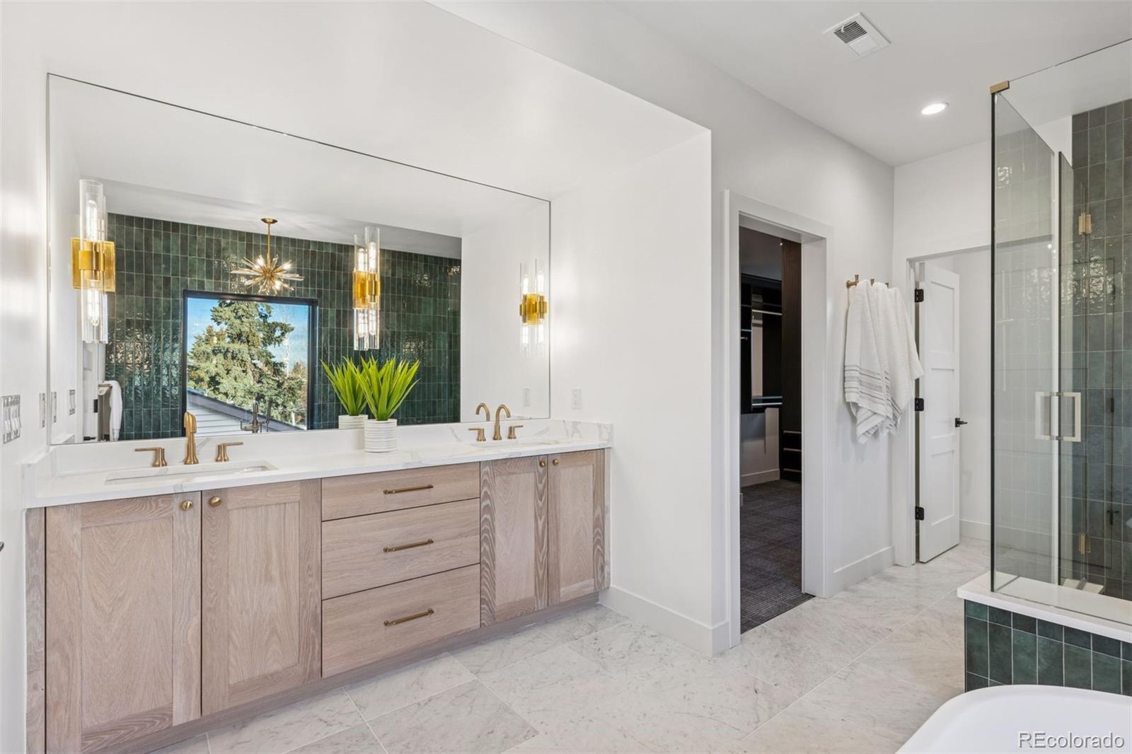 MLS Image #26 for 949 s clayton way,denver, Colorado