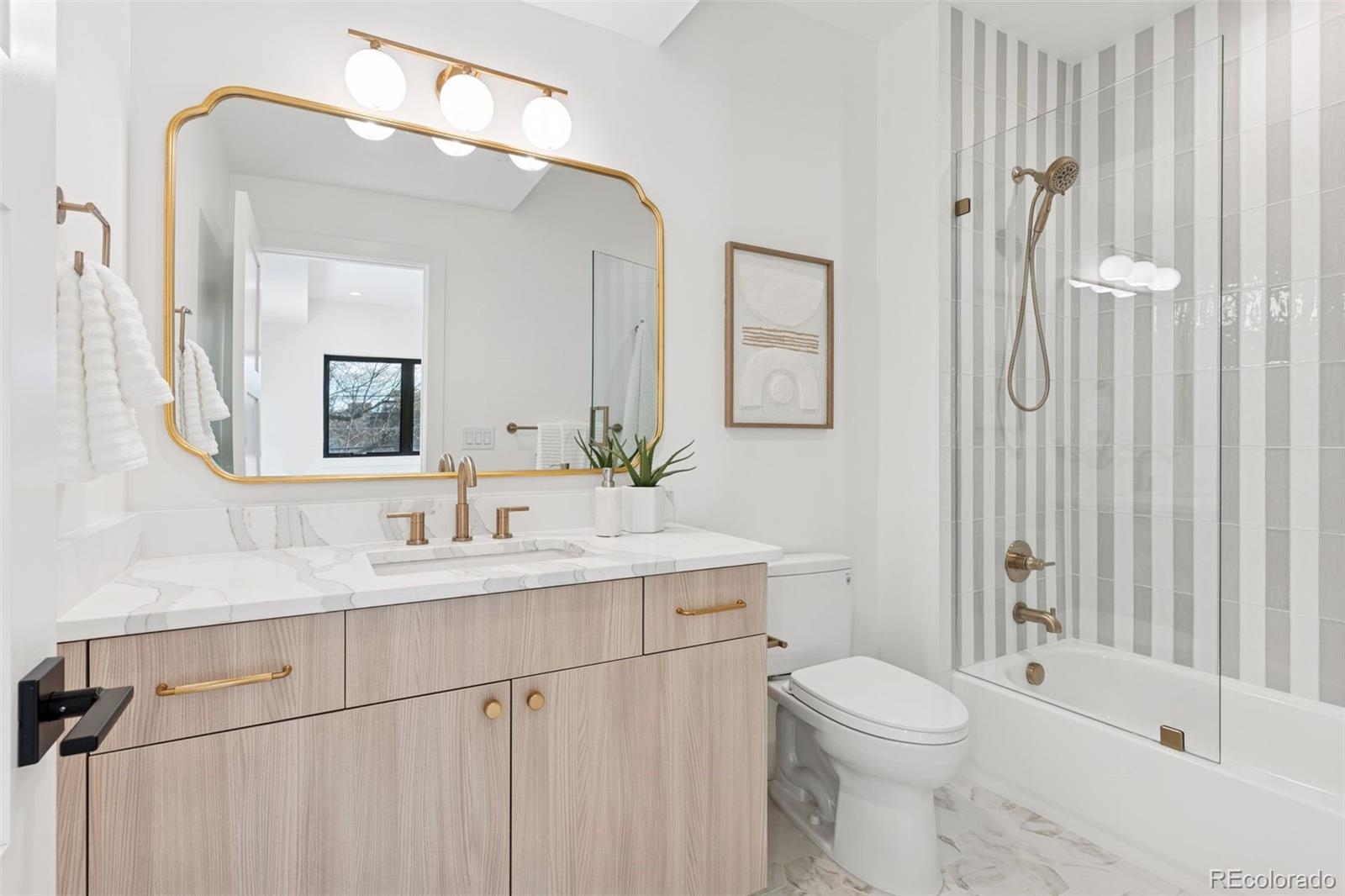 MLS Image #35 for 949 s clayton way,denver, Colorado