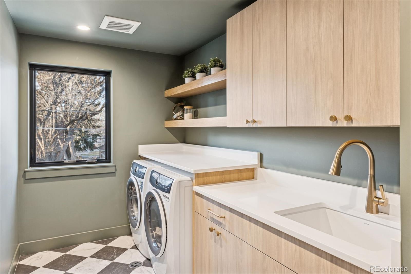 MLS Image #36 for 949 s clayton way,denver, Colorado