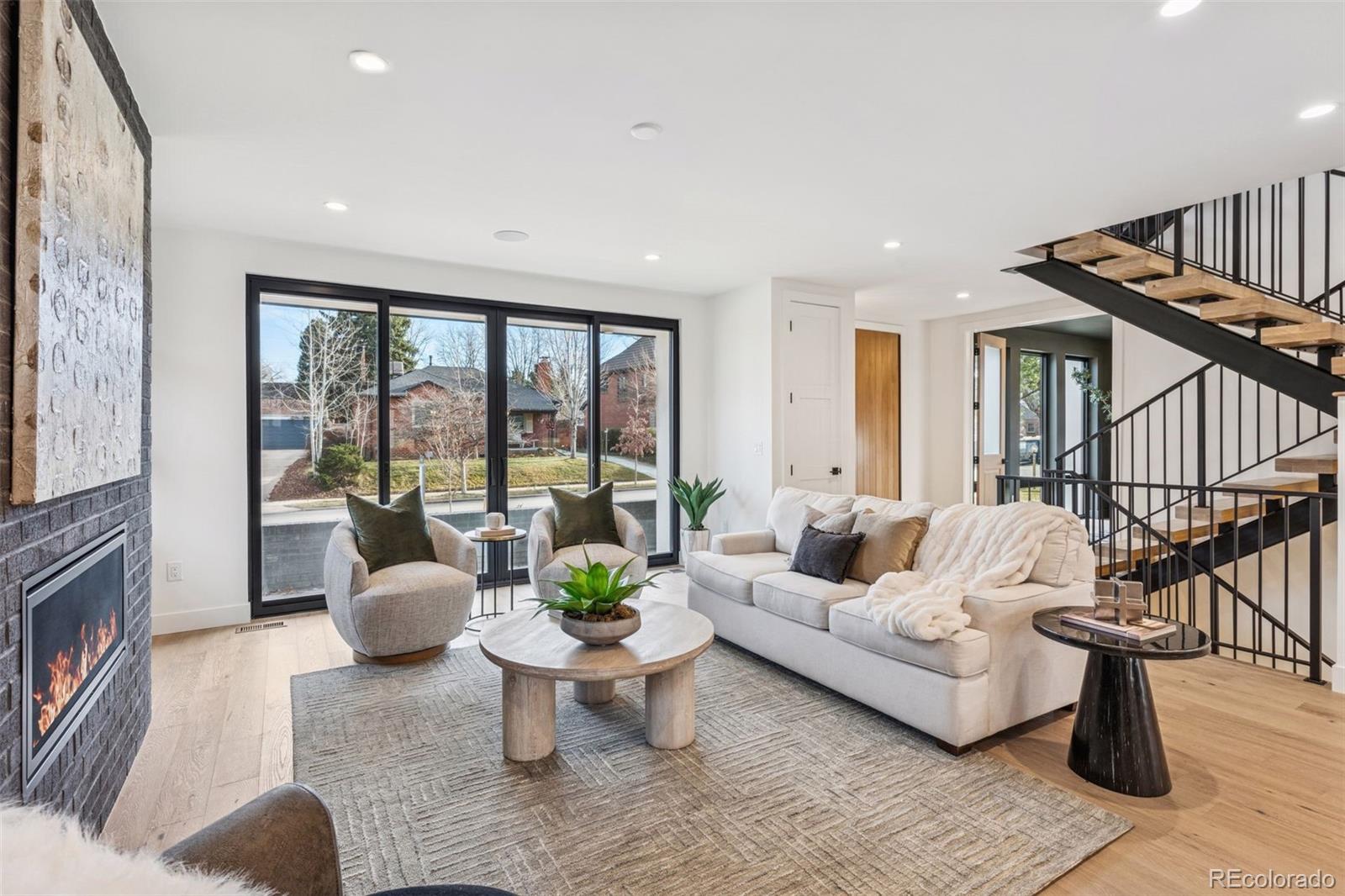 MLS Image #5 for 949 s clayton way,denver, Colorado